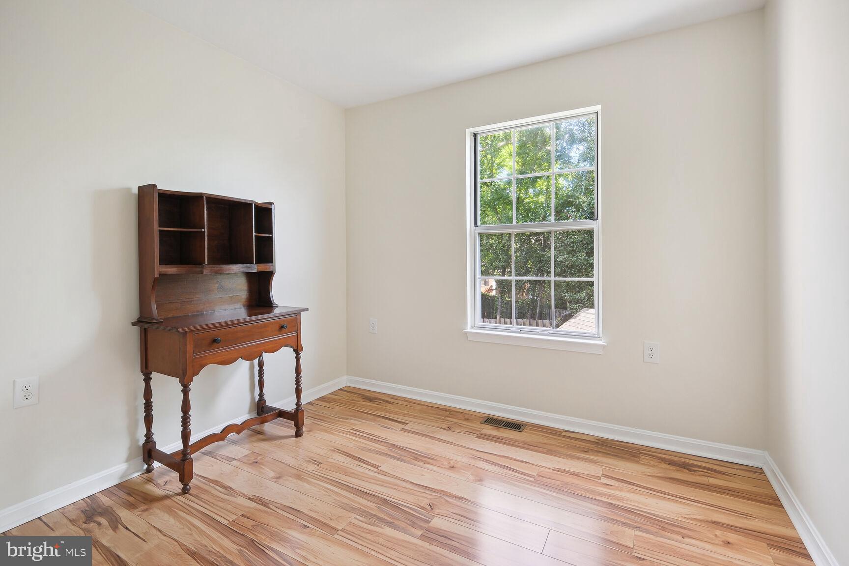 TANGLEWOOD TOWNHOMES SUB - Residential