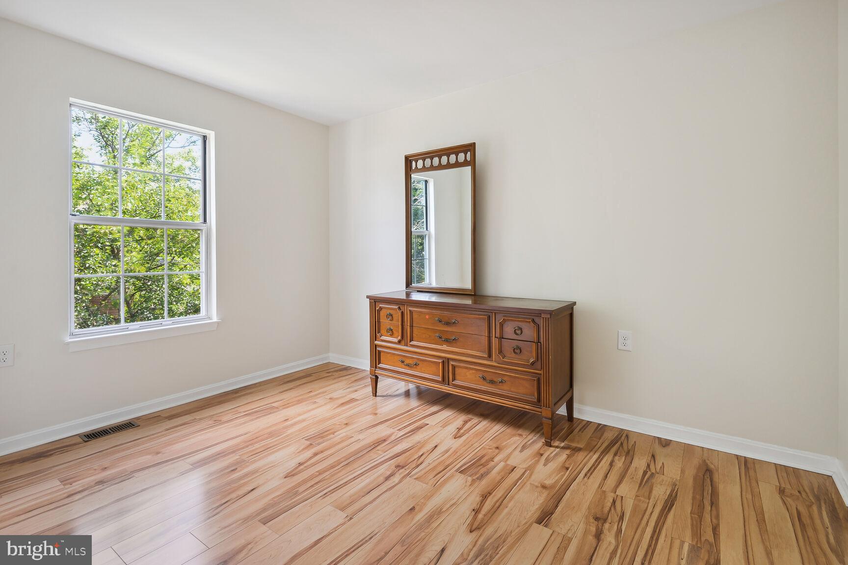 TANGLEWOOD TOWNHOMES SUB - Residential