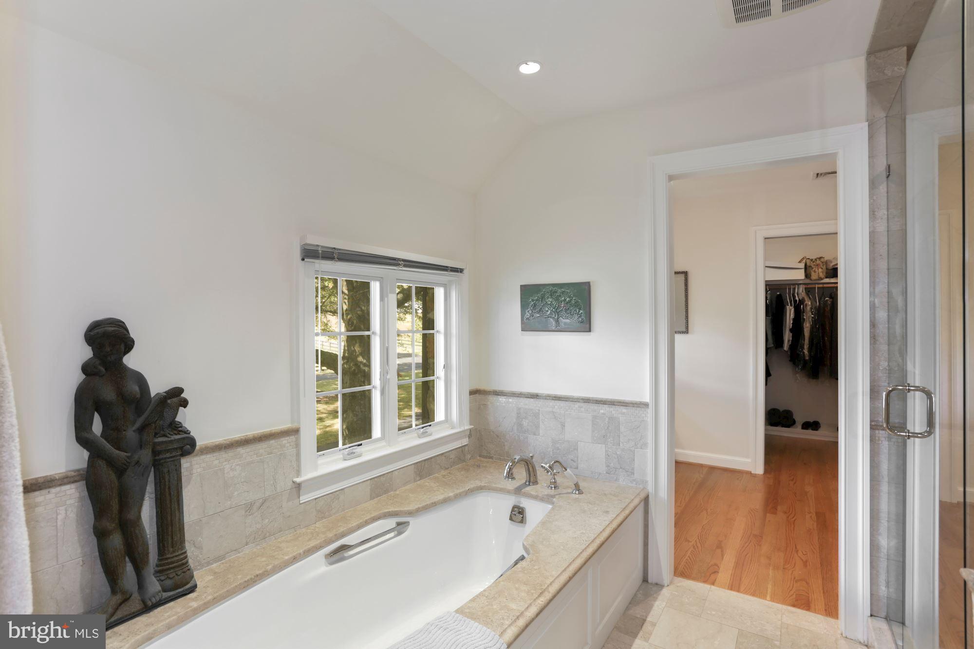 UPPERVILLE - Residential