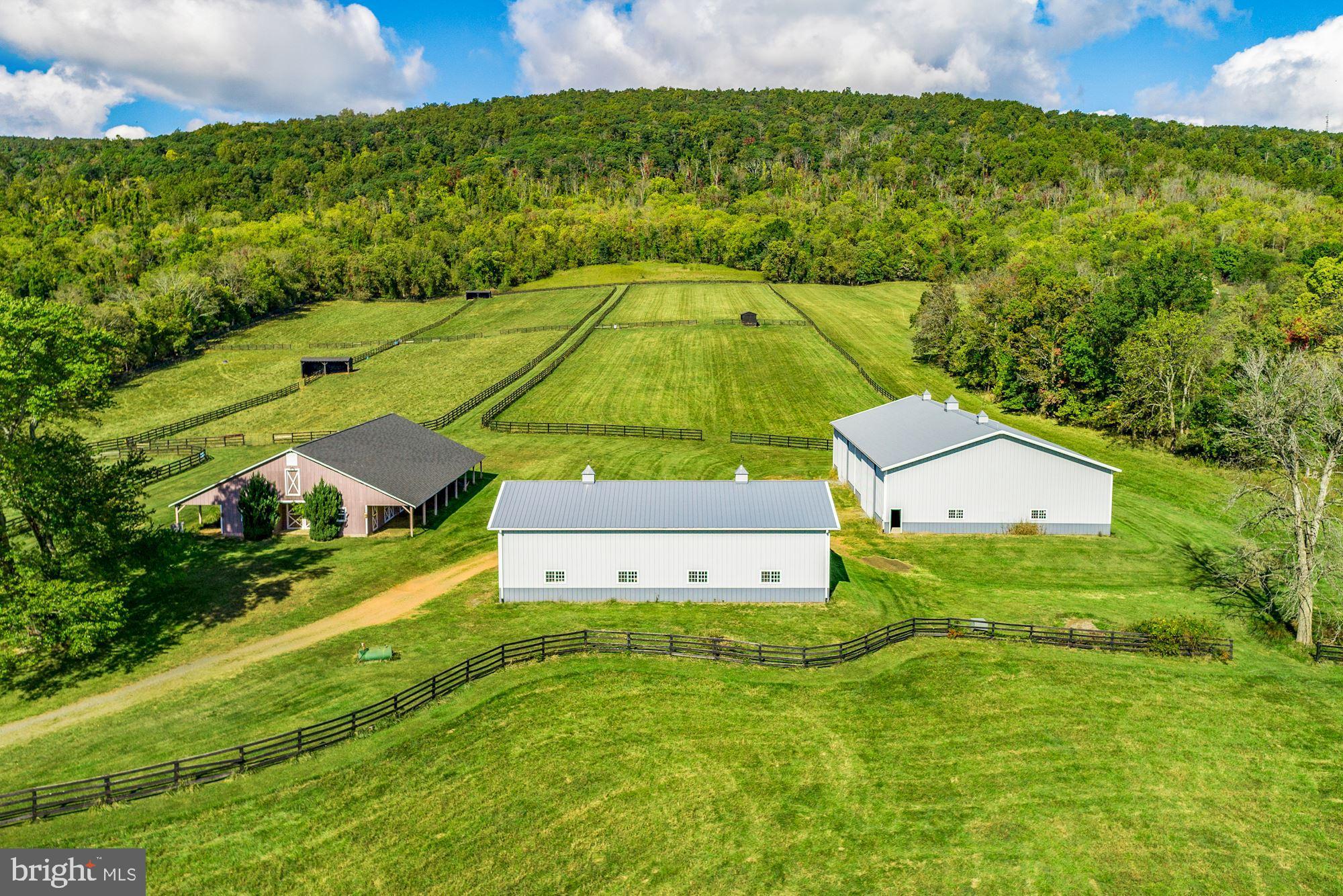 UPPERVILLE - Residential