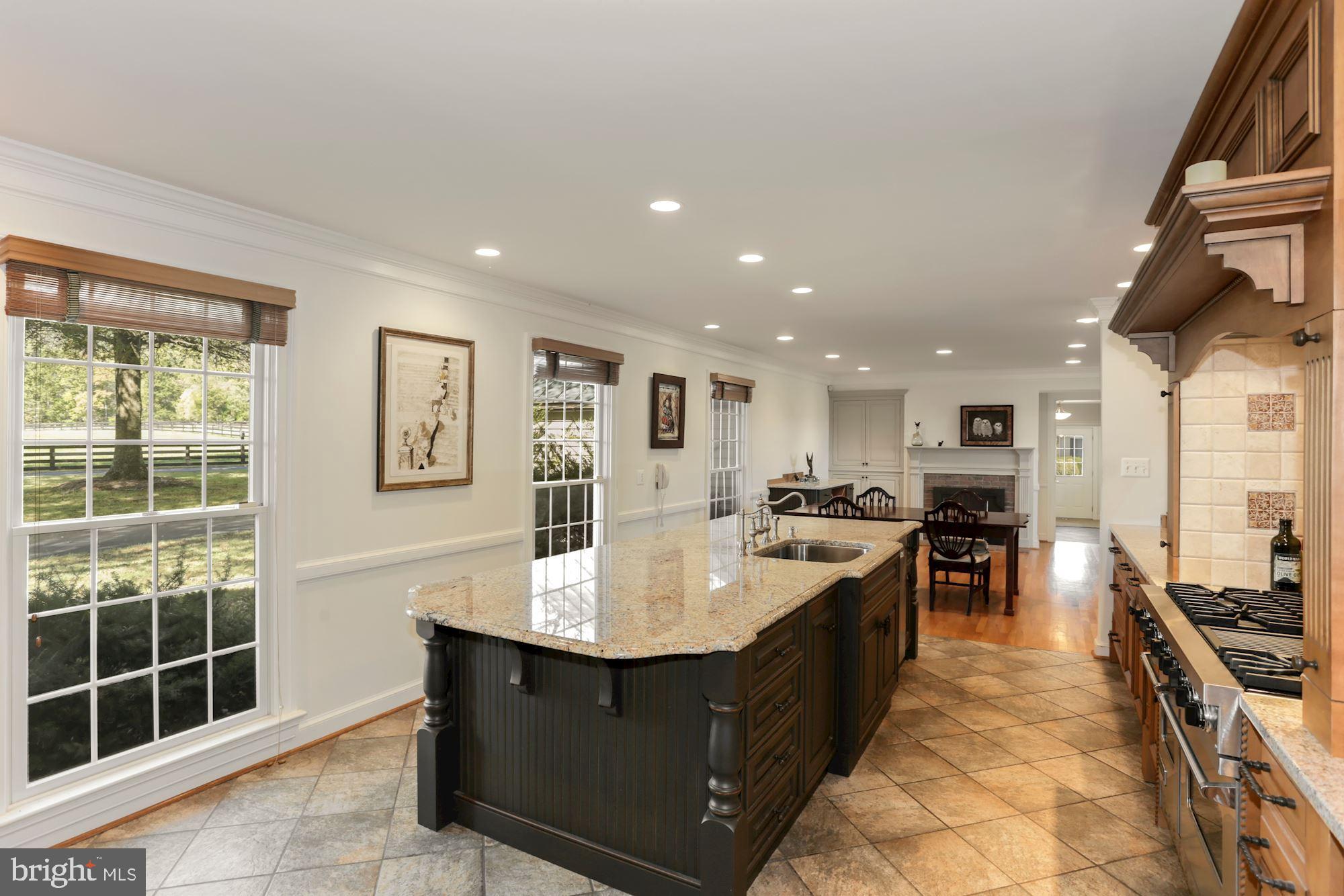 UPPERVILLE - Residential