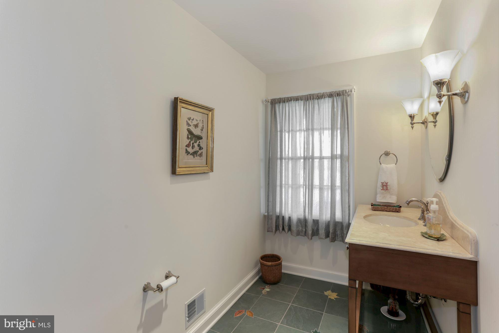 UPPERVILLE - Residential