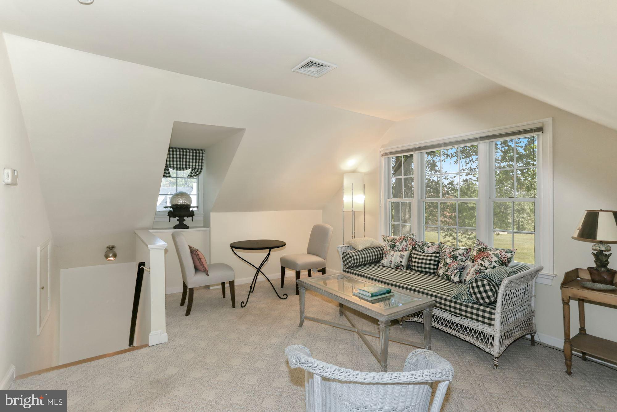 UPPERVILLE - Residential