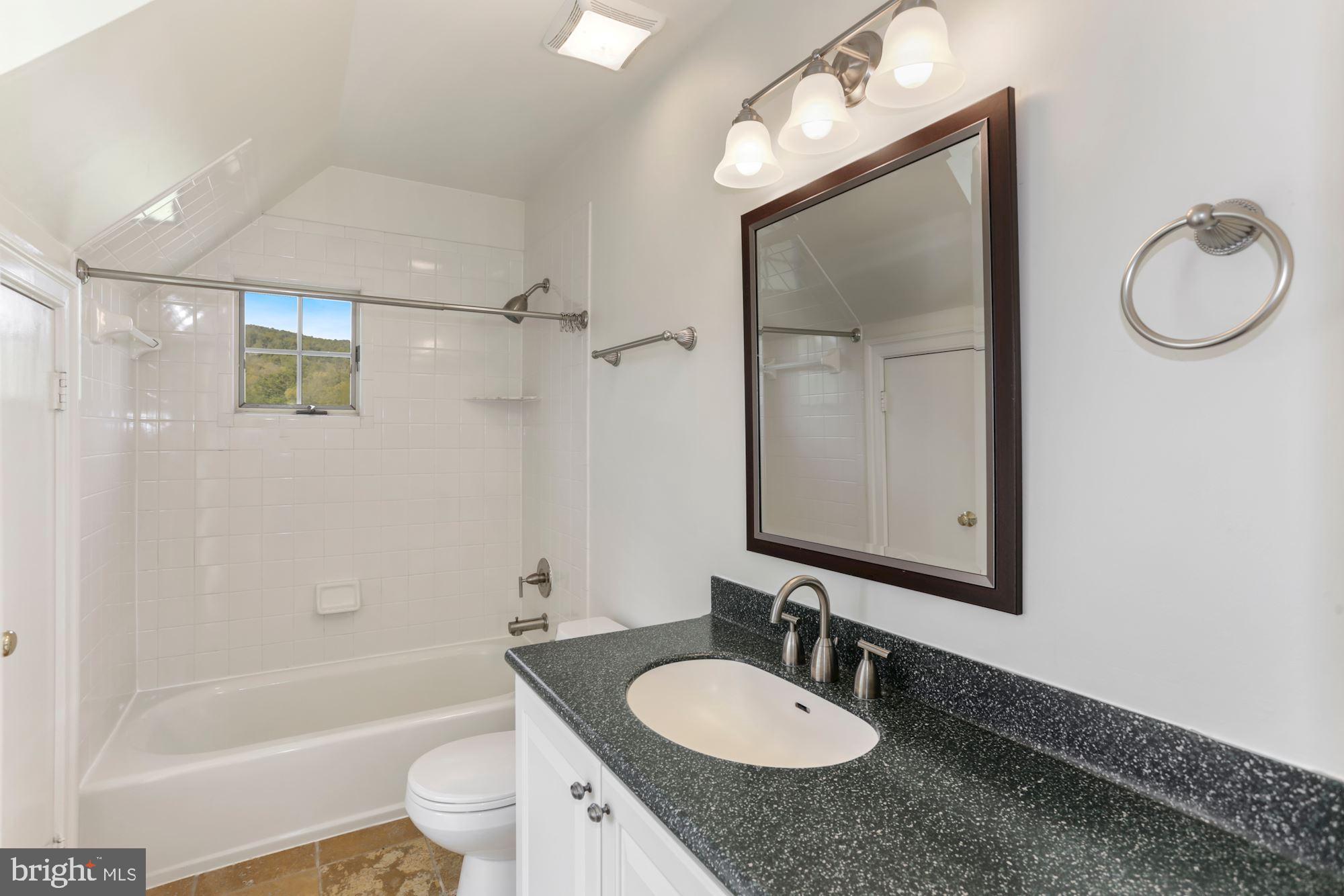 UPPERVILLE - Residential