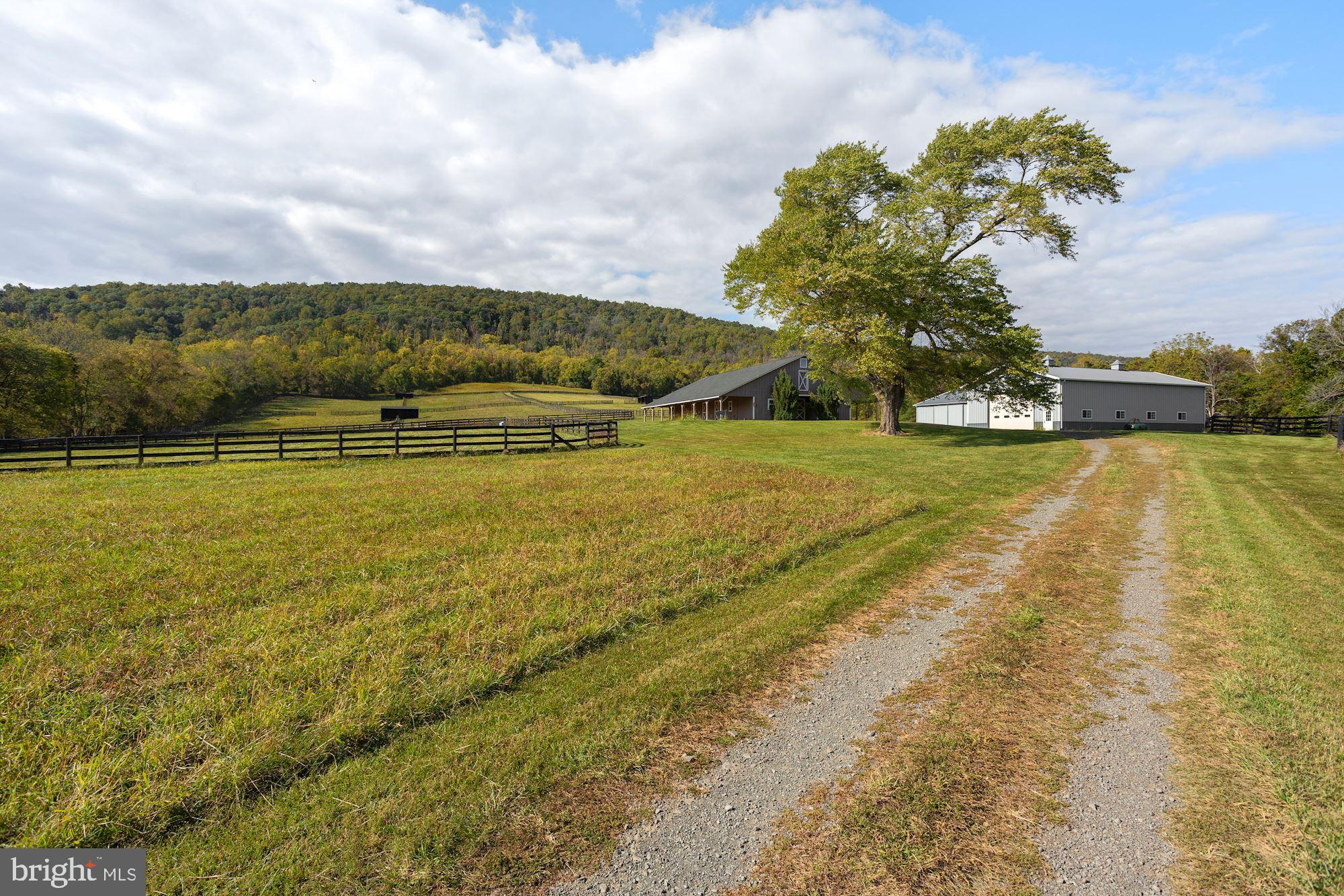 UPPERVILLE - Residential