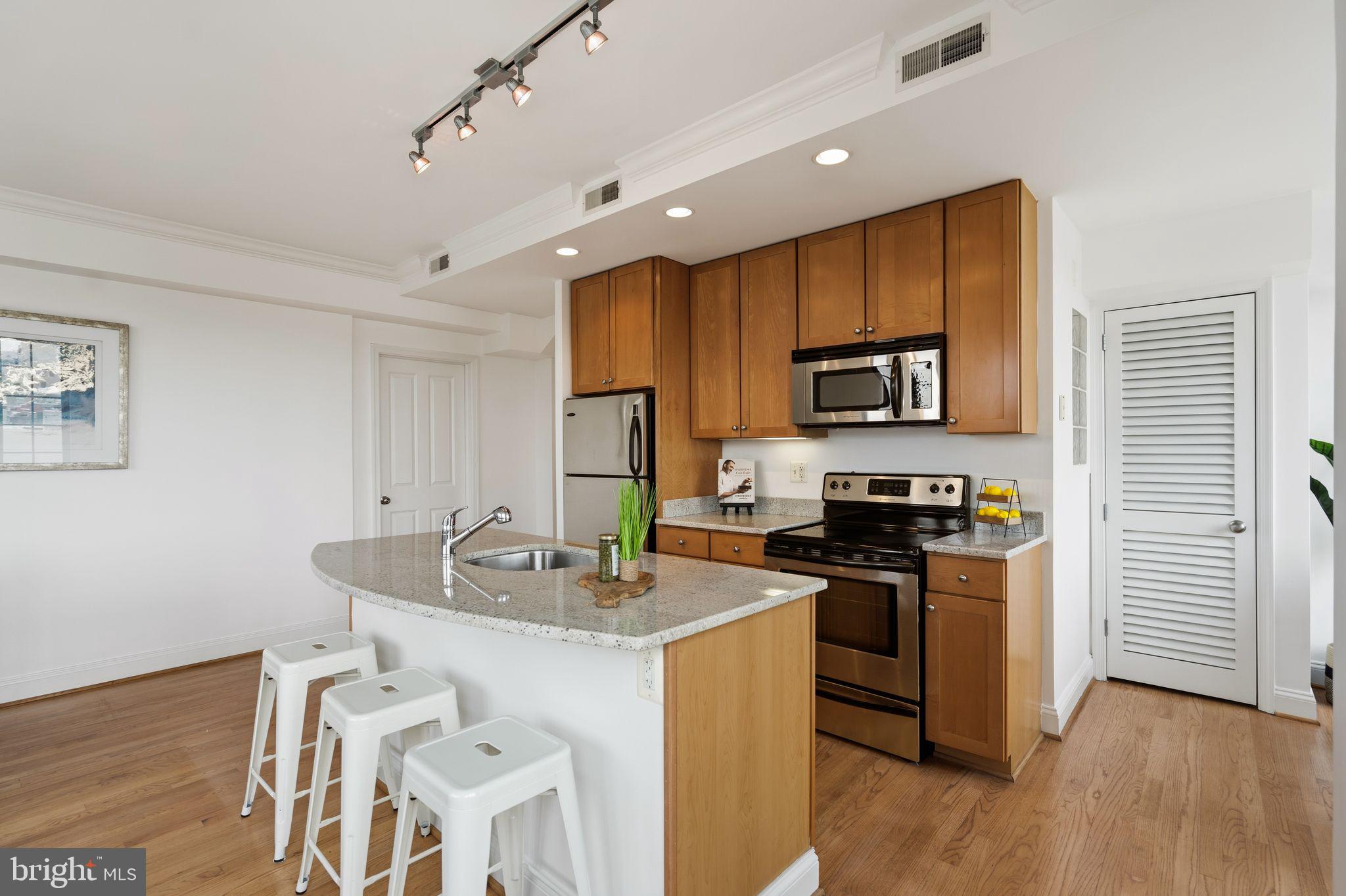 1701 16TH STREET NW 544