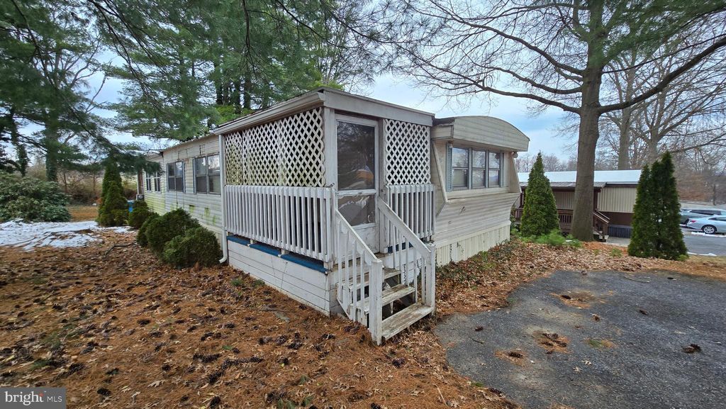 Photo of 92 Mic Nan Drive, MIDDLETOWN, PA 17057 (MLS # PADA2052378)