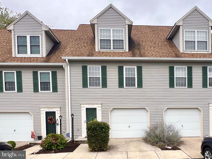 Discover the charm of this beautifully maintained townhouse, where comfort meets convenience. This inviting interior townhome offers thoughtfully designed living space, perfect for those seeking a cozy retreat. Step inside to find a fully finished basement that provides versatile space for a home office, entertainment area, or a personal gym. The main level features a warm and welcoming atmosphere, ideal for both relaxation and entertaining.  This home is designed to accommodate your lifestyle needs effortlessly. The attached garage ensures you'll never have to worry about parking and a parking lot for your guests. Enjoy the simplicity of low-maintenance living. This townhouse is not just a place to live; it's a place to thrive. With its blend of comfort, functionality, and a prime location, it's the perfect canvas for creating lasting memories. Don't miss the opportunity to make this delightful property your new home!