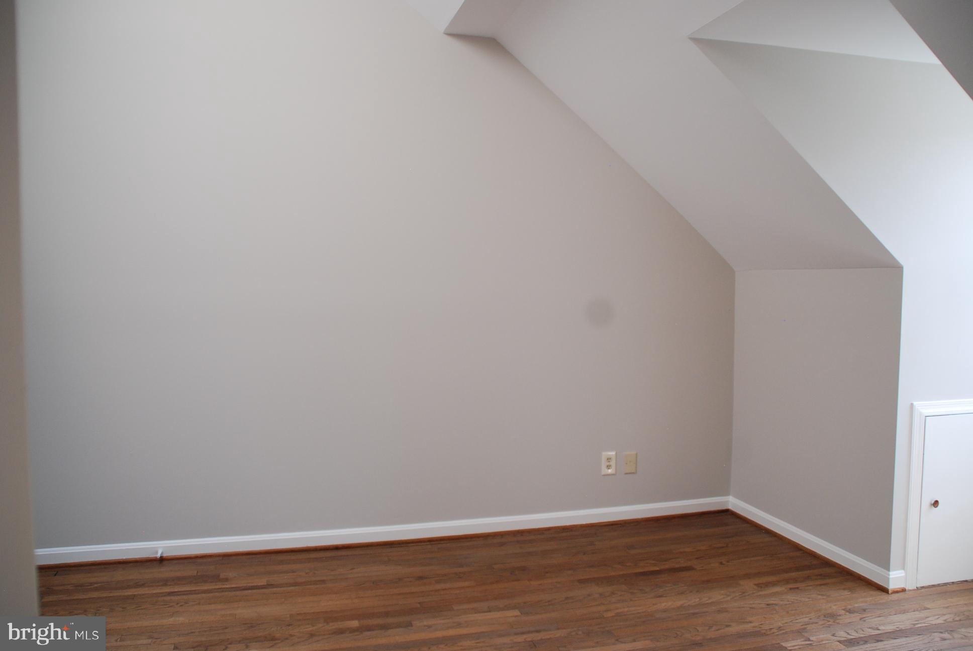 WASHINGTON SQUARE - Residential Lease