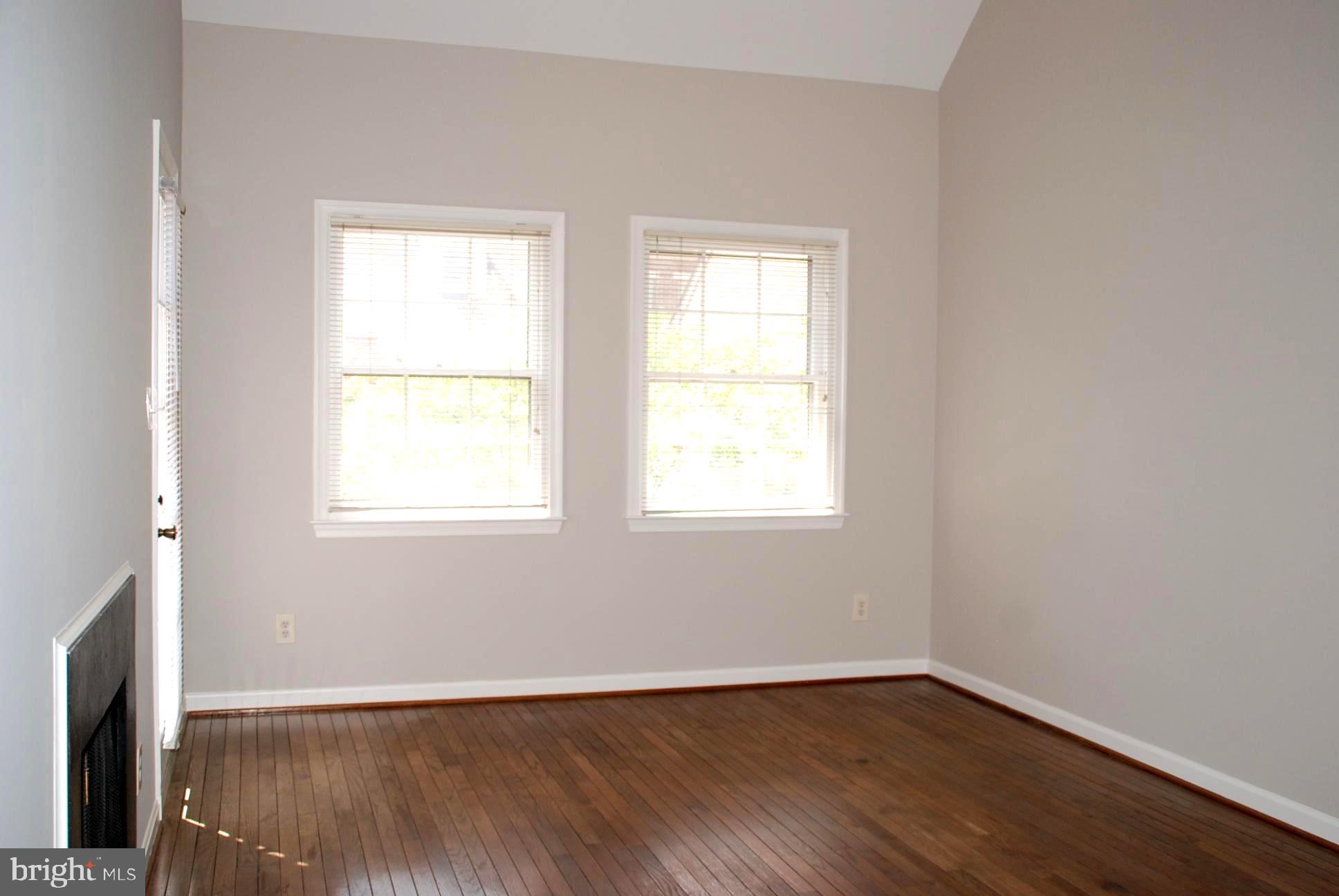 WASHINGTON SQUARE - Residential Lease