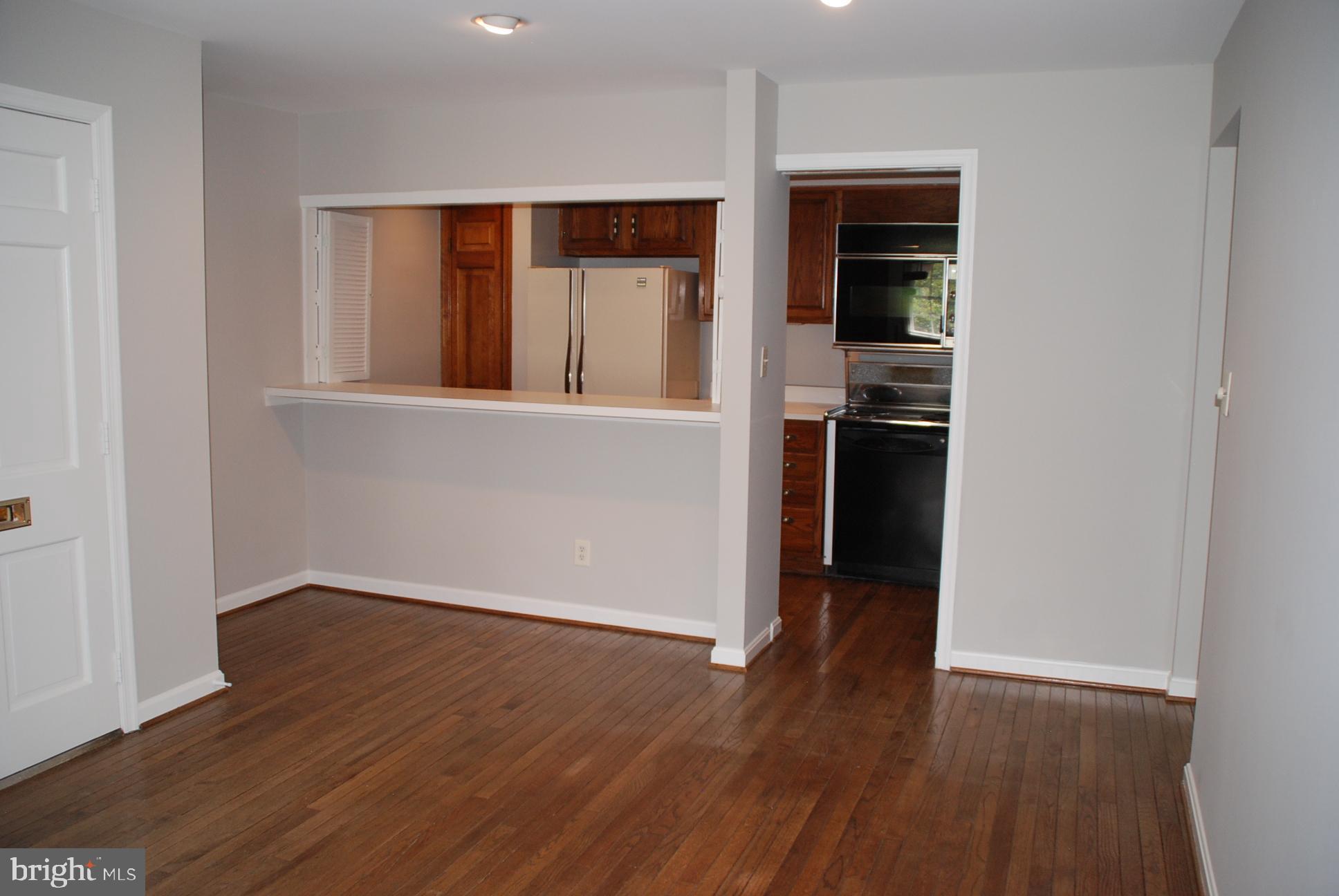 WASHINGTON SQUARE - Residential Lease