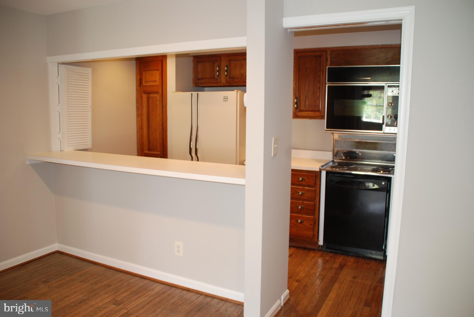 WASHINGTON SQUARE - Residential Lease