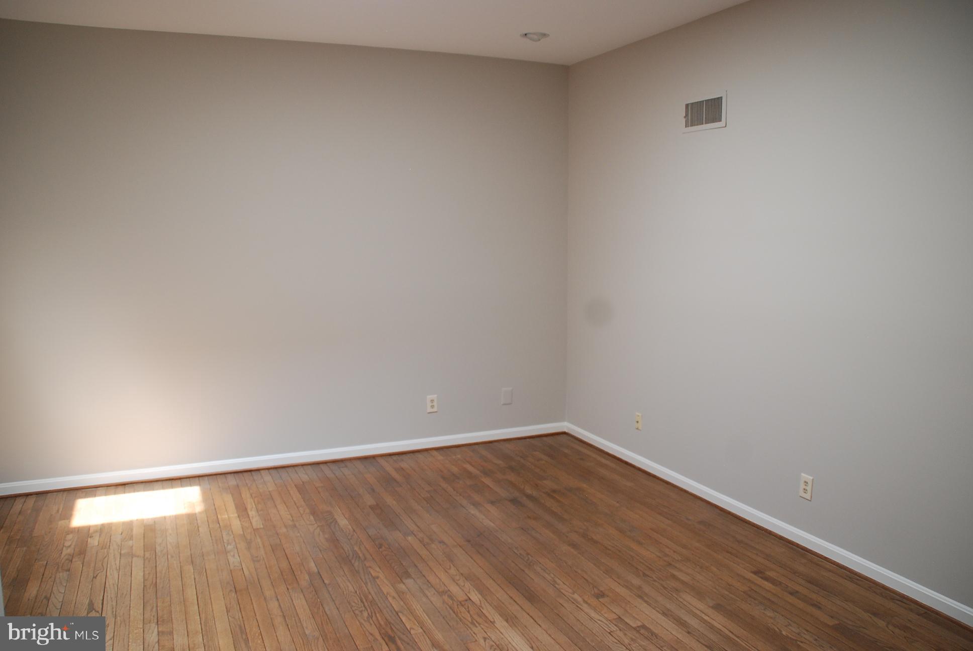 WASHINGTON SQUARE - Residential Lease