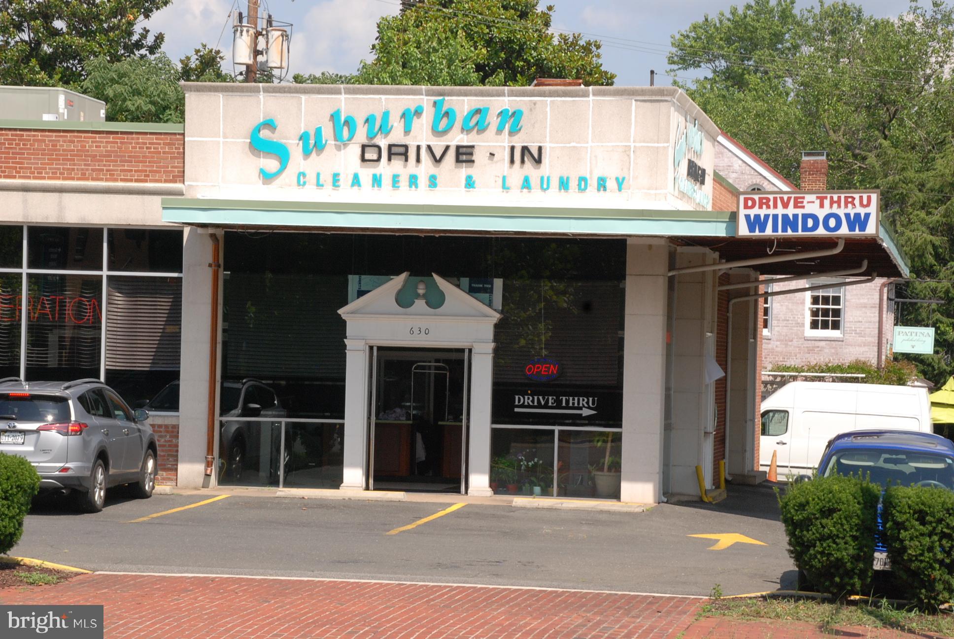 WASHINGTON SQUARE - Residential Lease