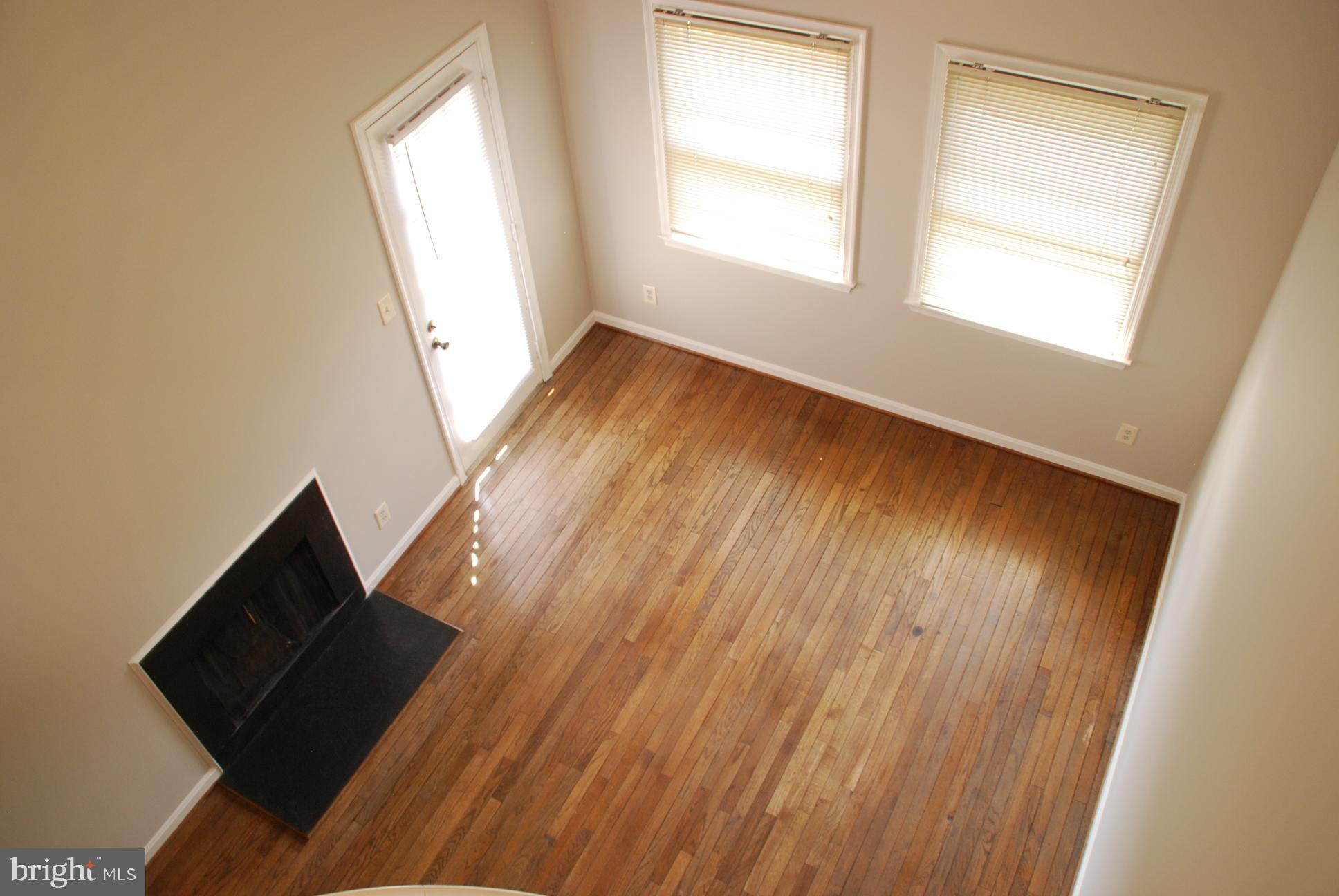 WASHINGTON SQUARE - Residential Lease