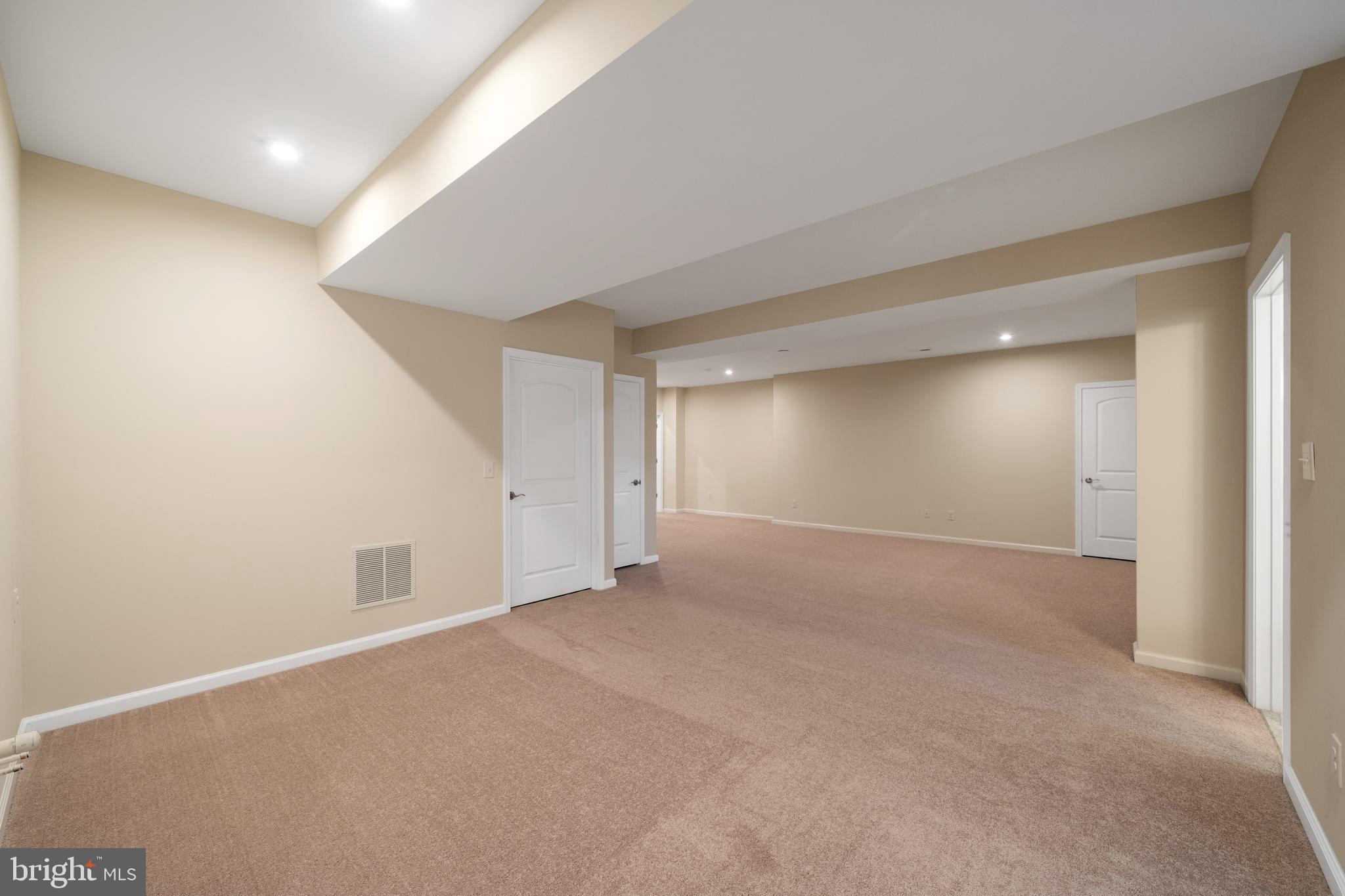 HIGHLANDS AT BACK CREEK - Residential