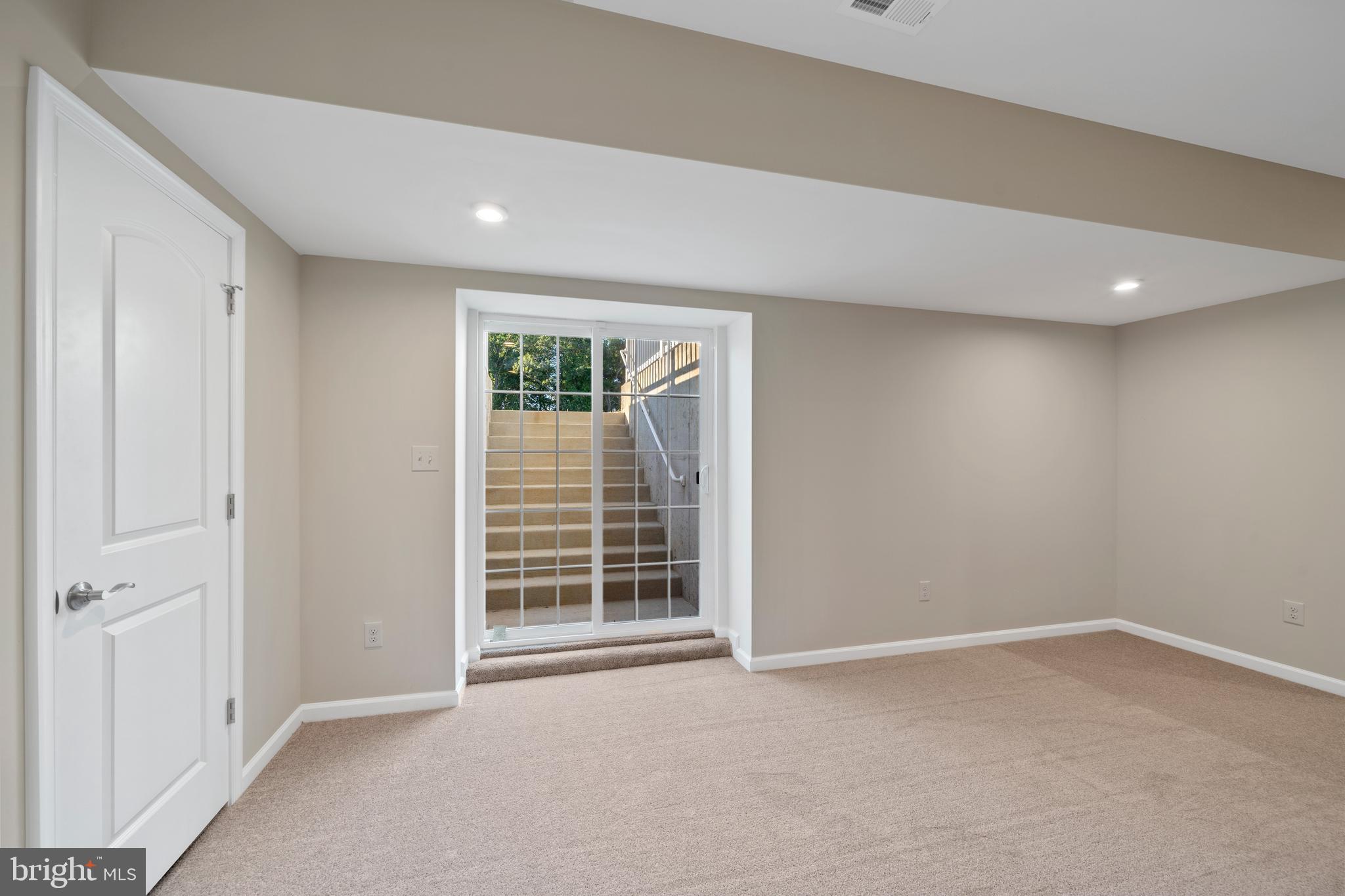 HIGHLANDS AT BACK CREEK - Residential