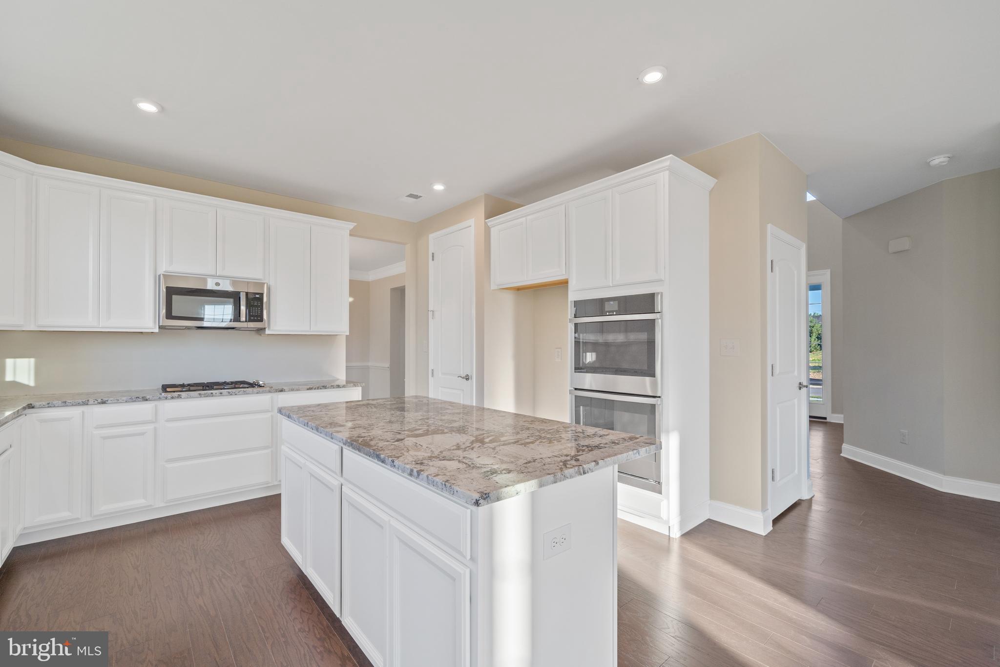 HIGHLANDS AT BACK CREEK - Residential