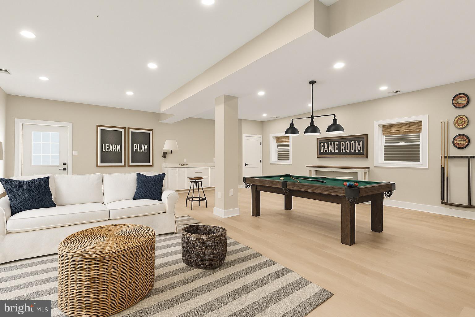 POTOMAC FALLS - Residential