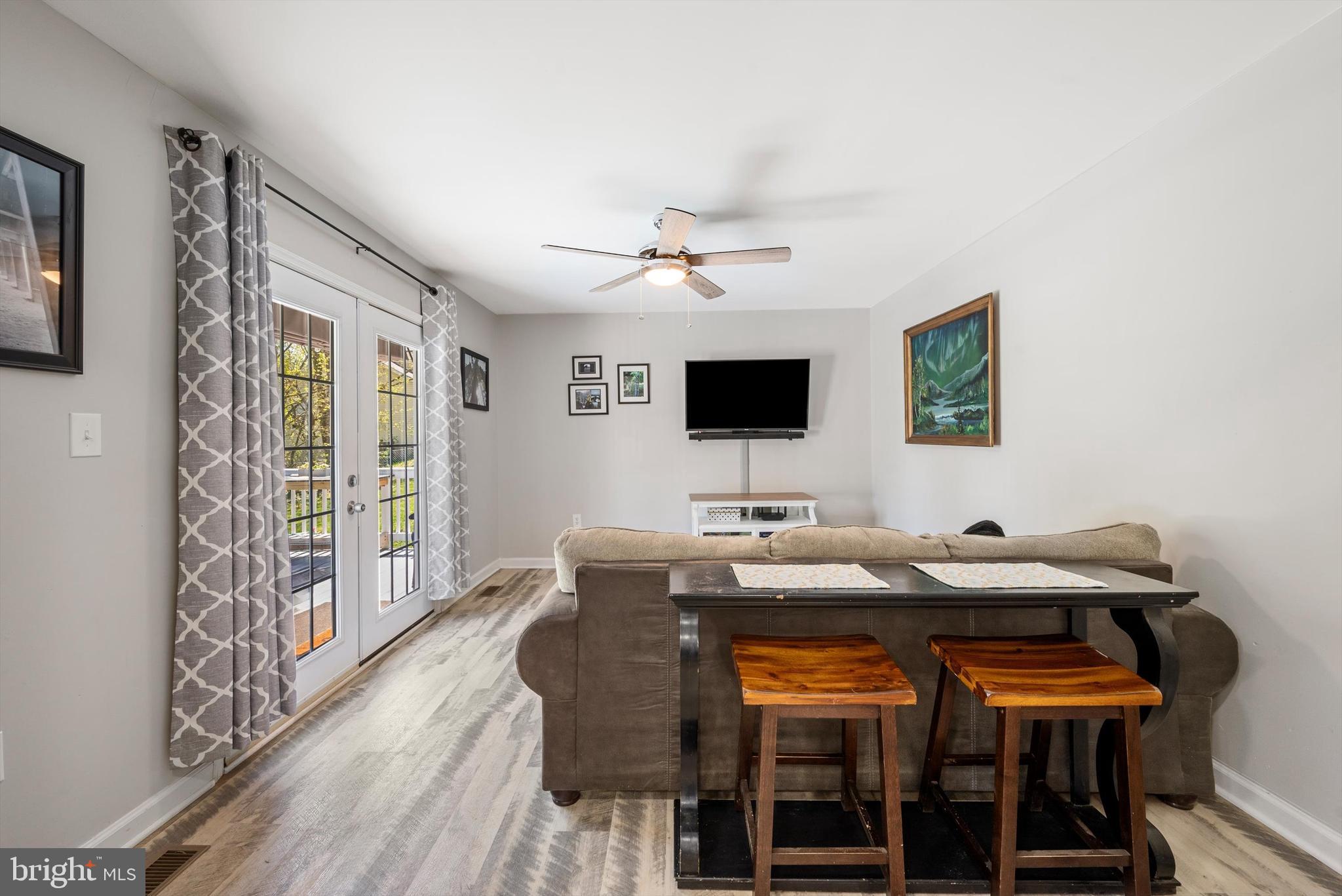 CAVE QUARTER ESTATES - Residential