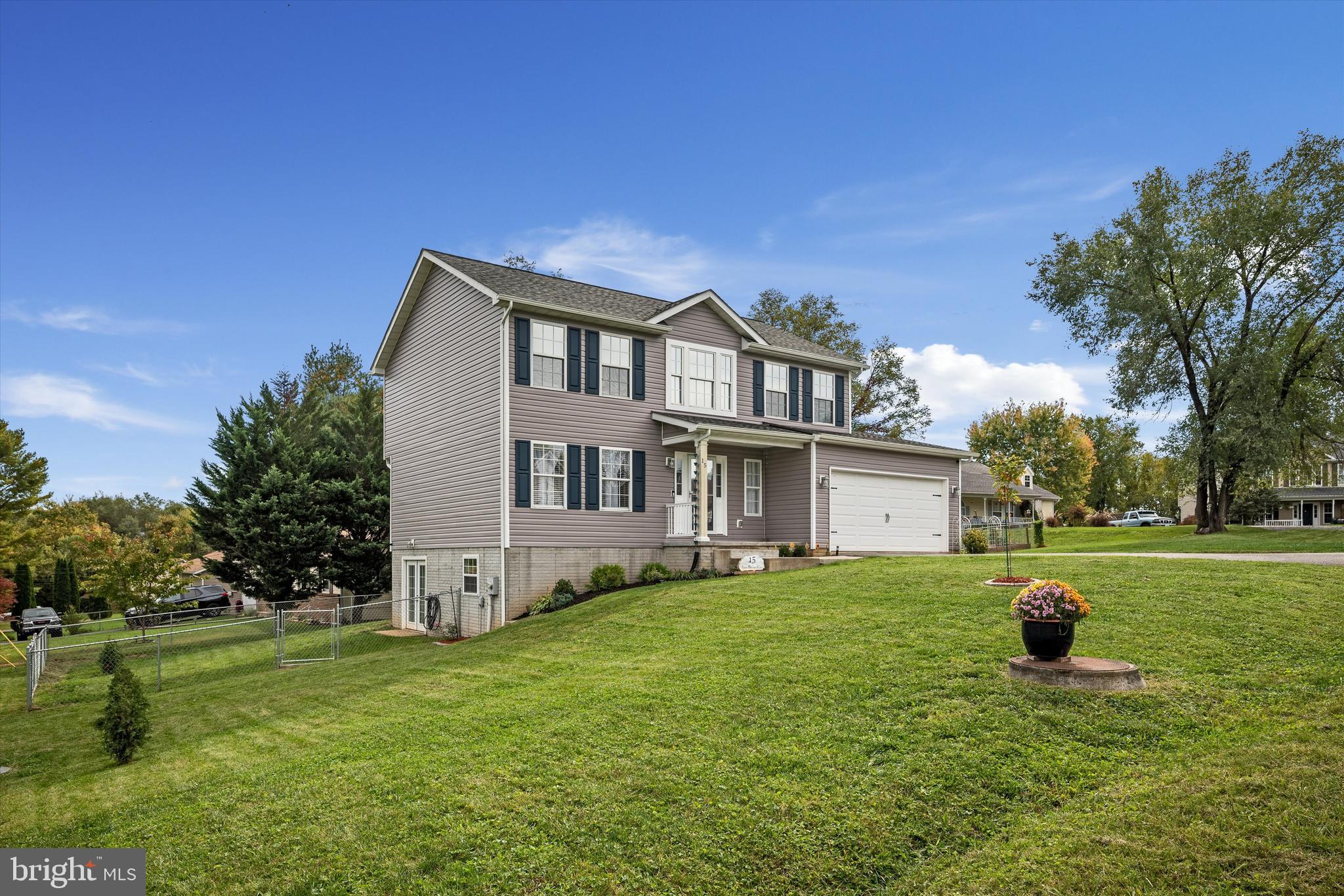 CAVE QUARTER ESTATES - Residential