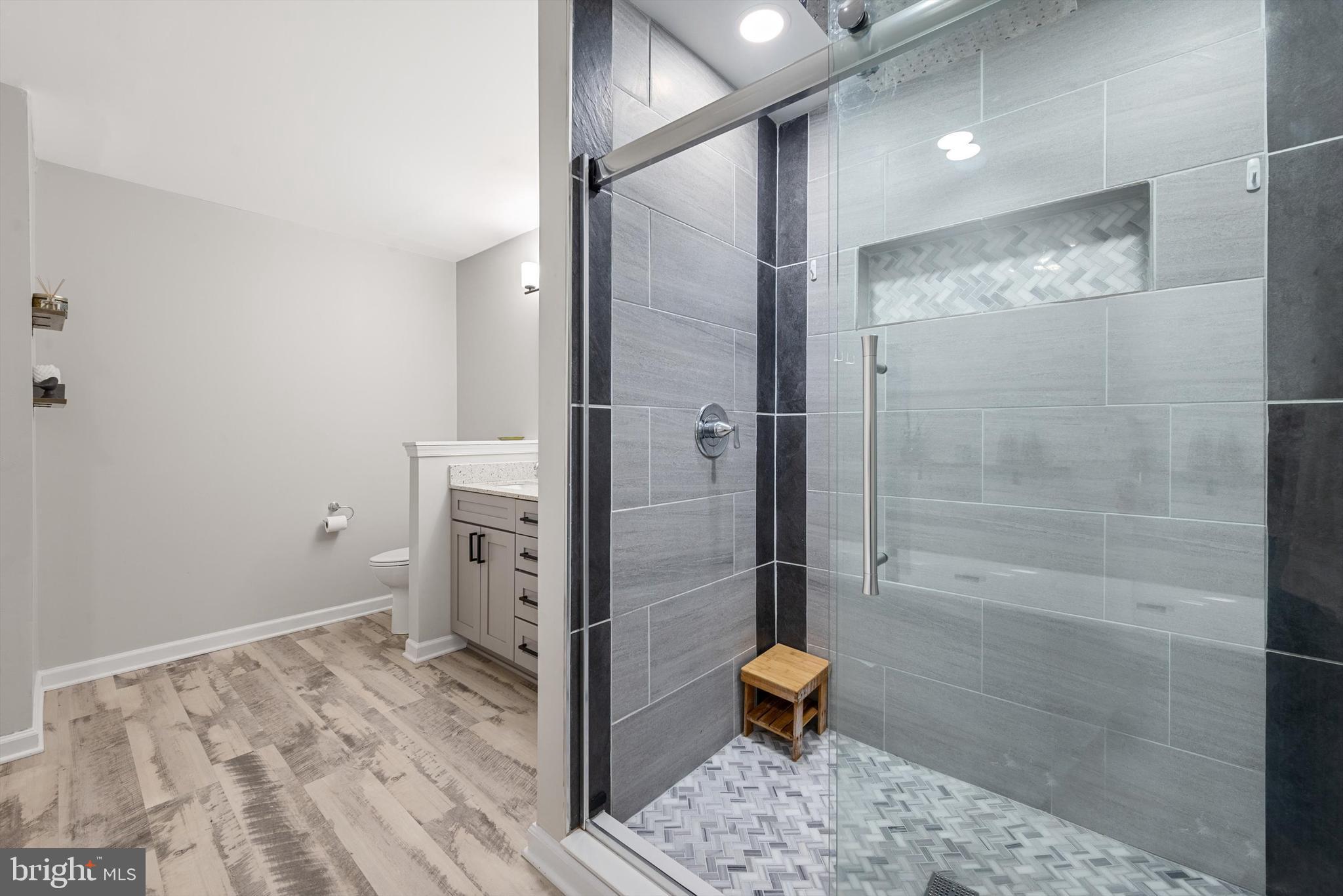 CAVE QUARTER ESTATES - Residential