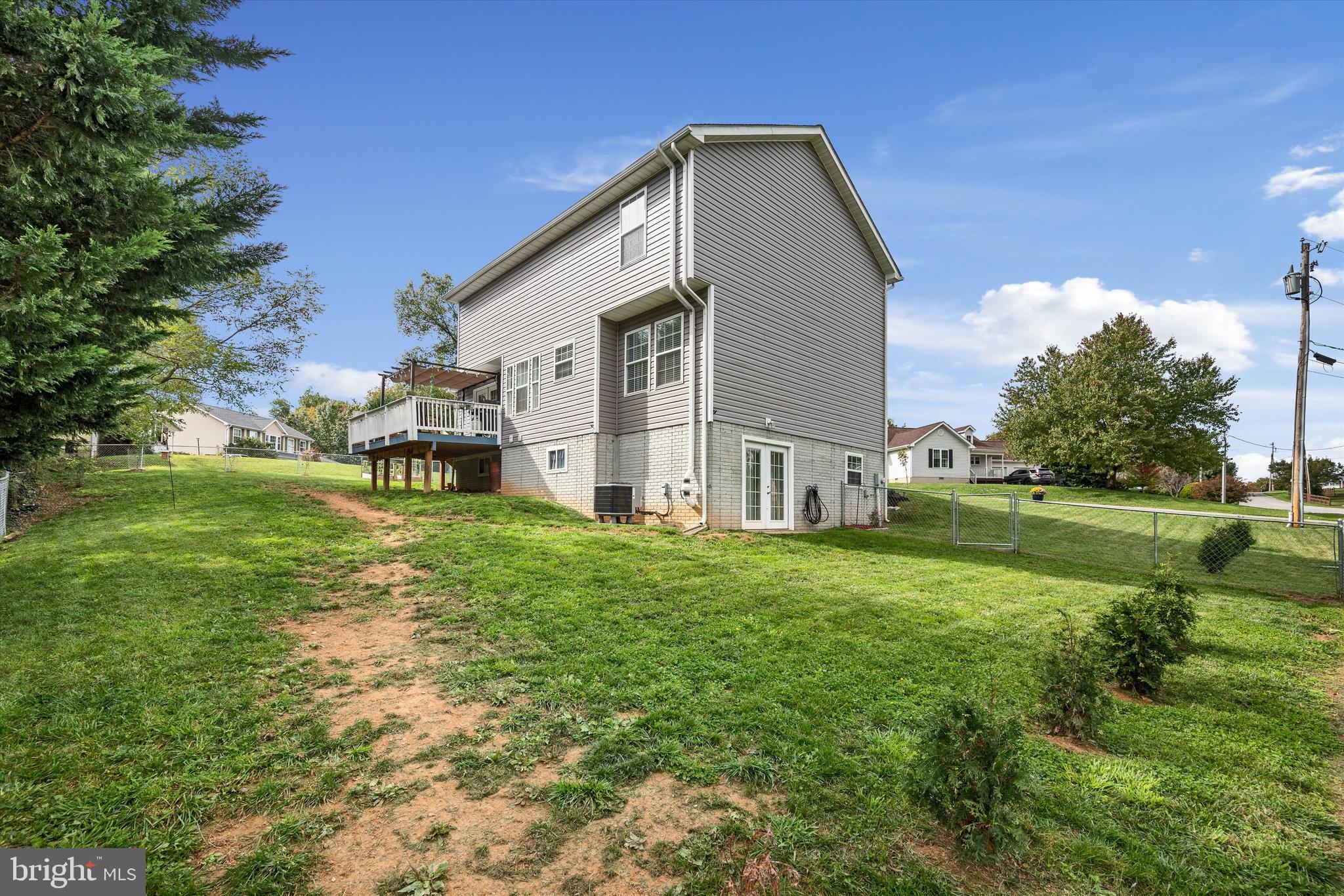 CAVE QUARTER ESTATES - Residential