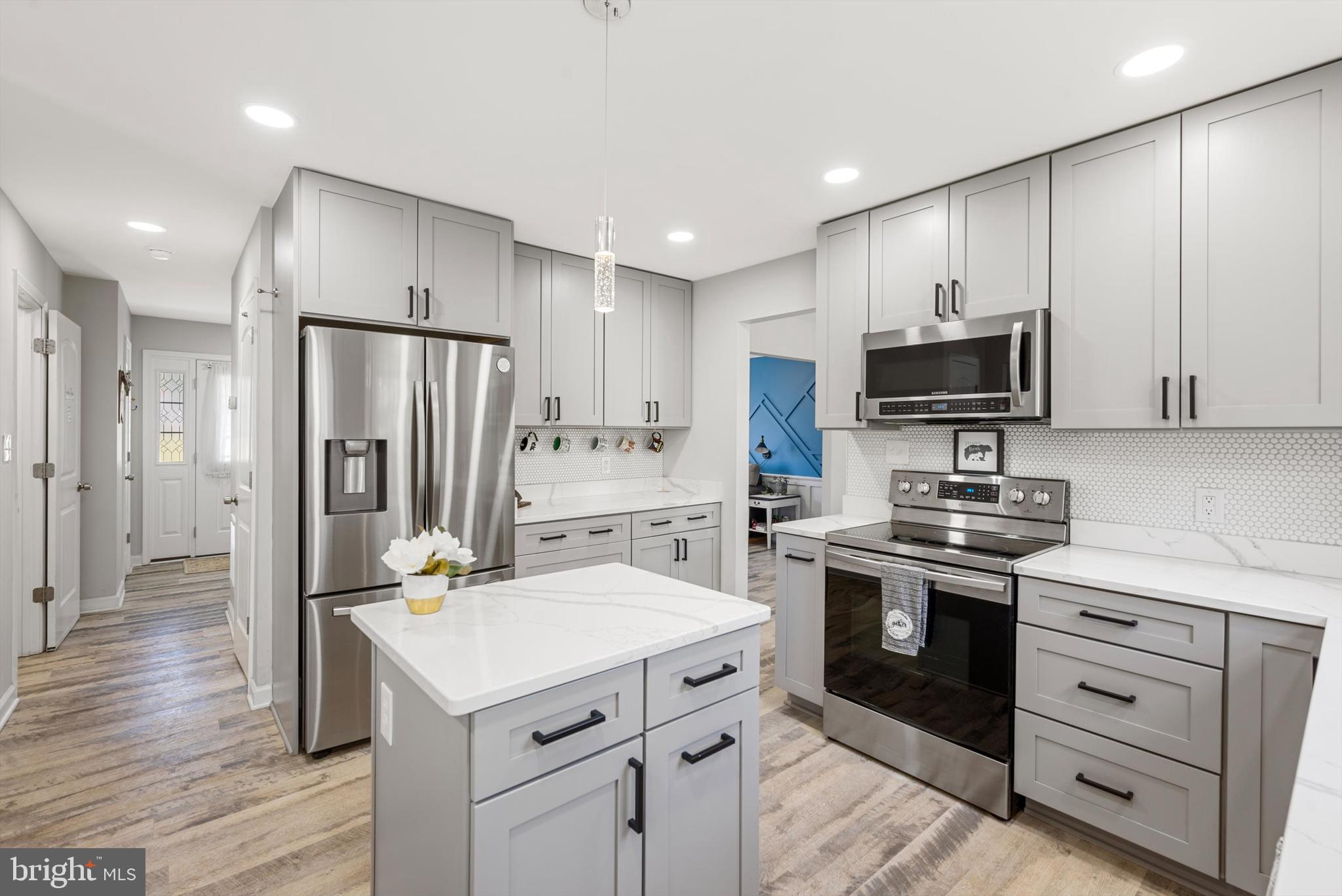 CAVE QUARTER ESTATES - Residential