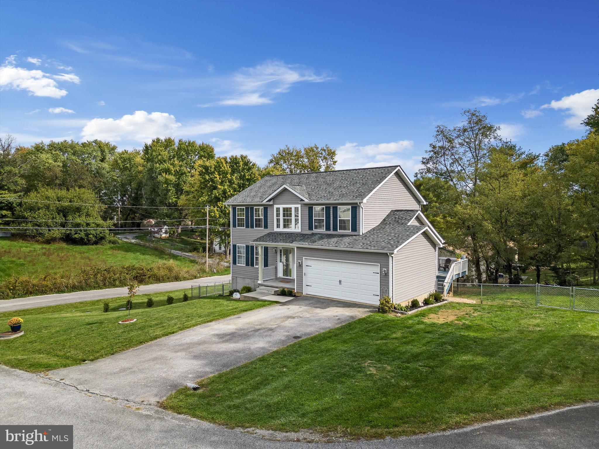 CAVE QUARTER ESTATES - Residential