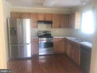 MAHOGANY PARK - Residential