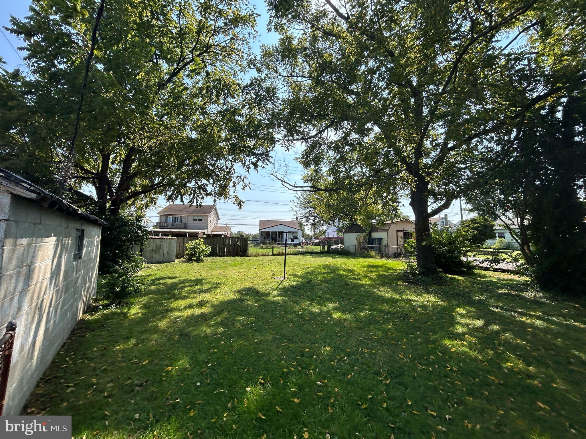 GRAY MANOR - Residential