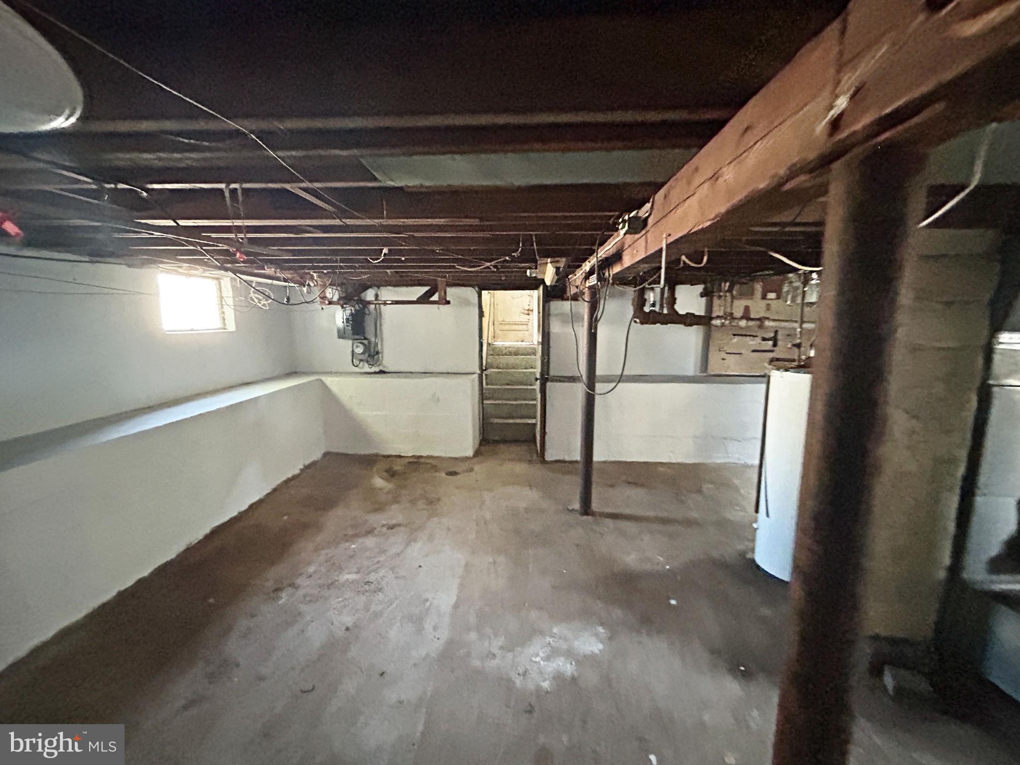 GRAY MANOR - Residential