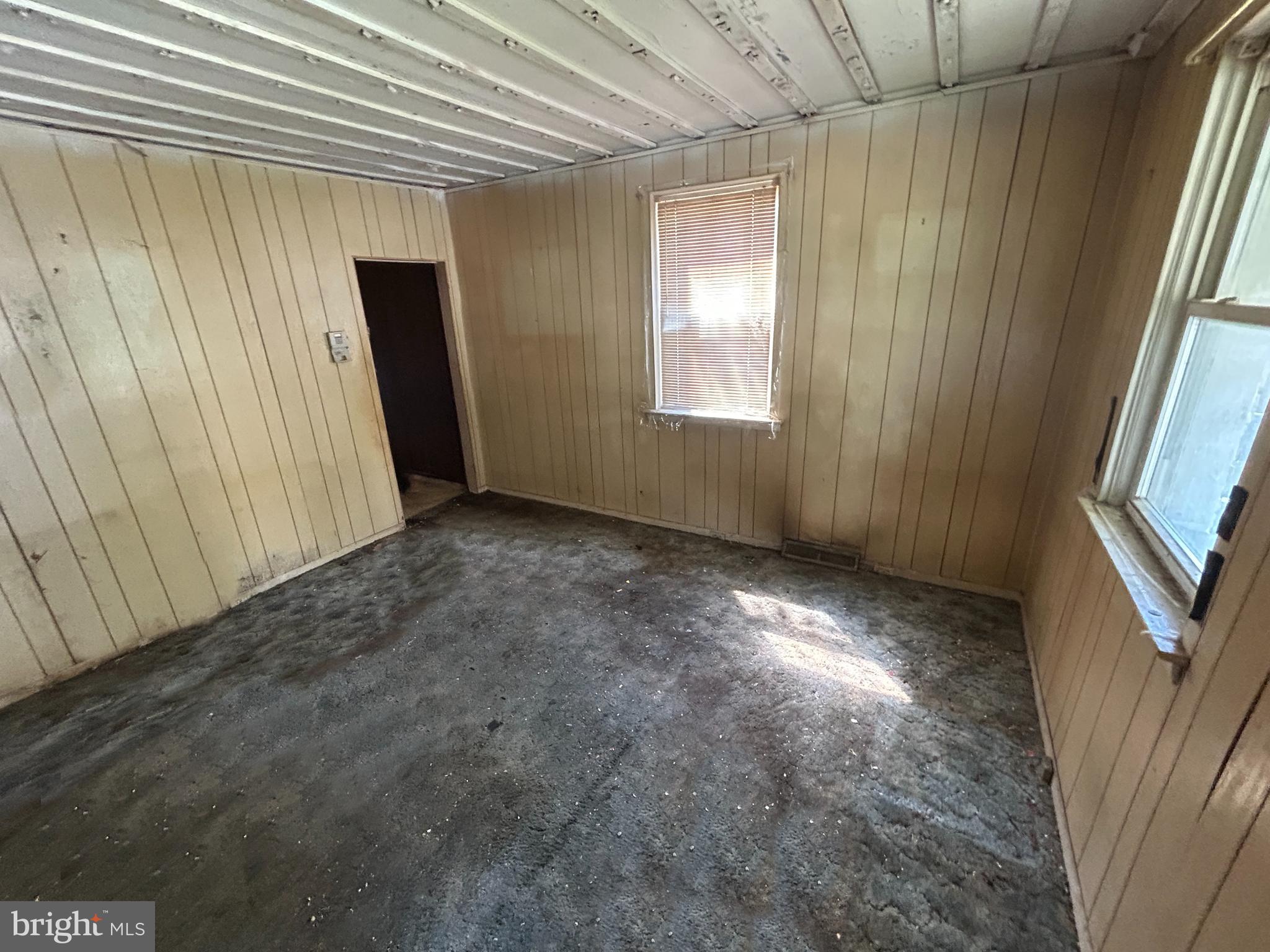 GRAY MANOR - Residential