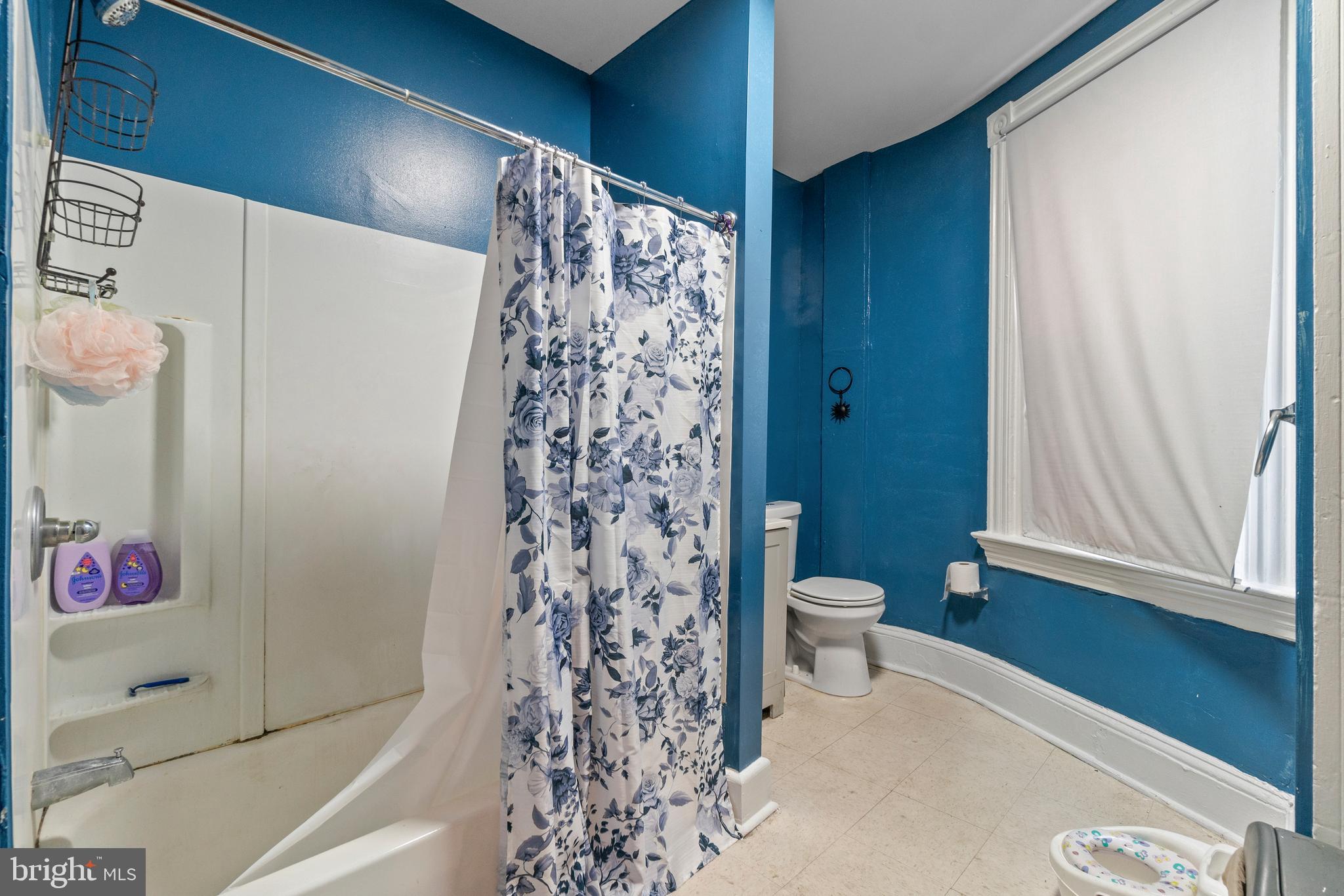 CHARLES VILLAGE - Commercial Sale