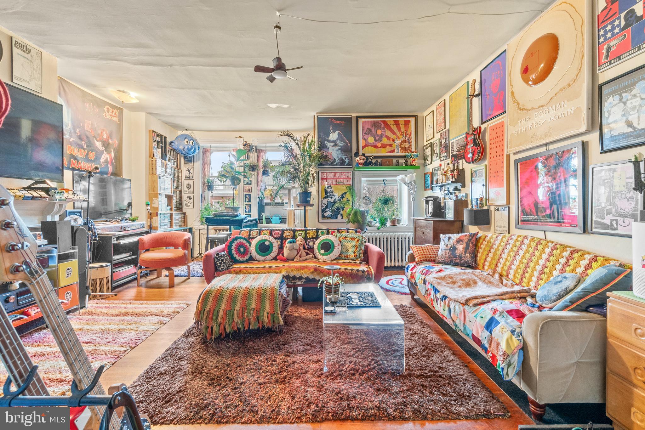 CHARLES VILLAGE - Commercial Sale