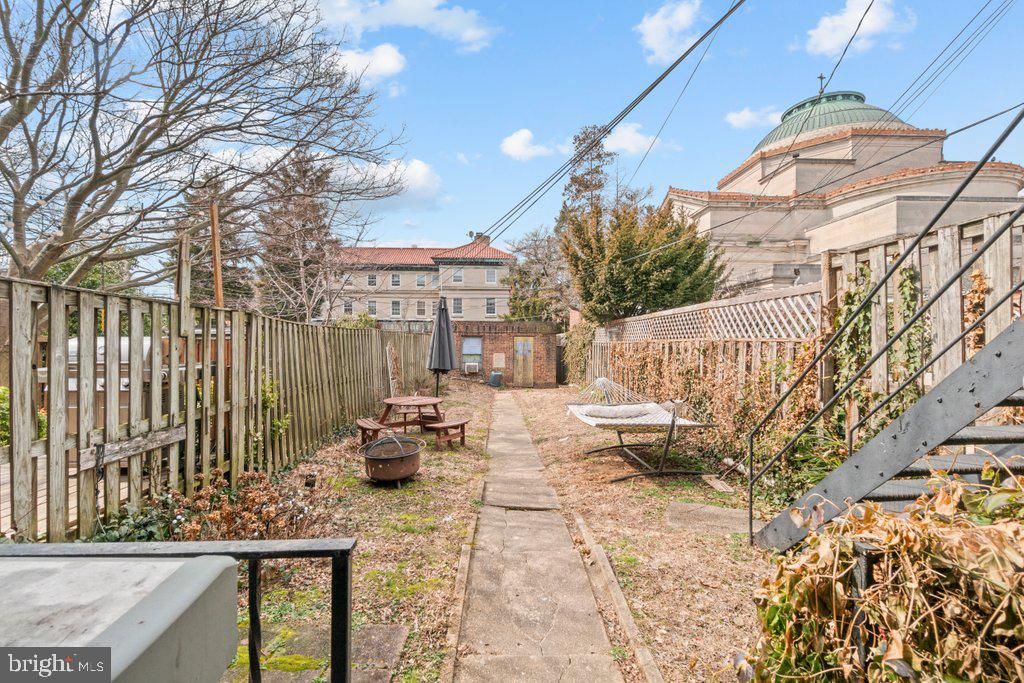 CHARLES VILLAGE - Commercial Sale