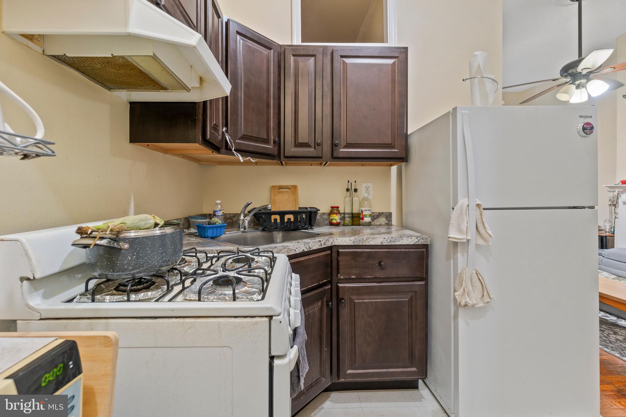 CHARLES VILLAGE - Commercial Sale