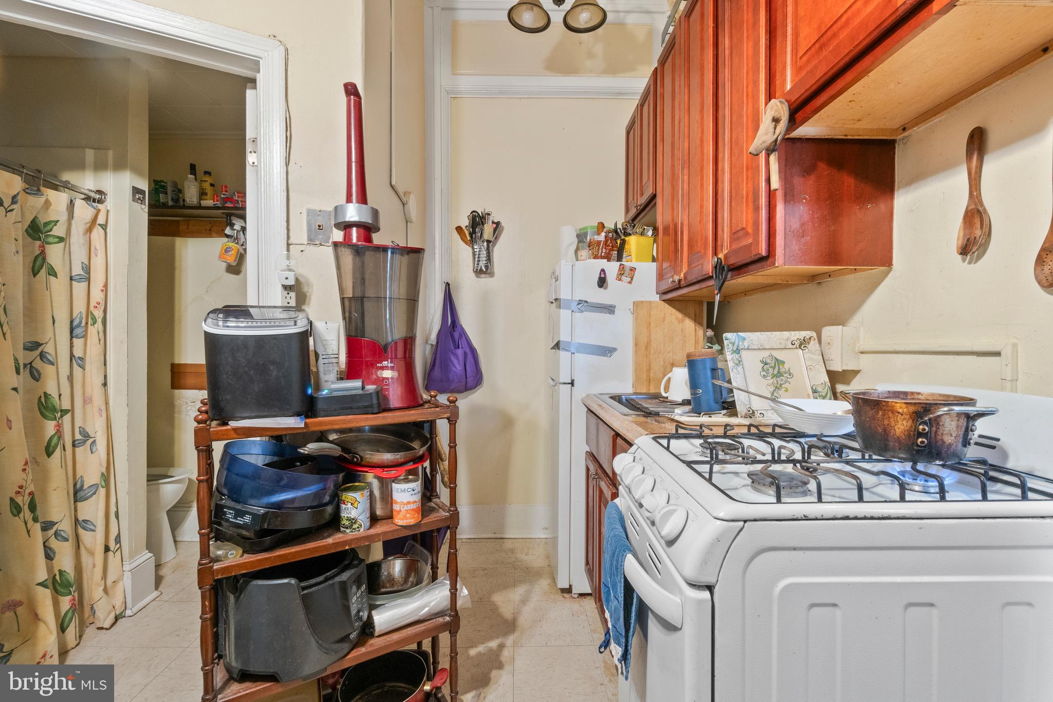 CHARLES VILLAGE - Commercial Sale