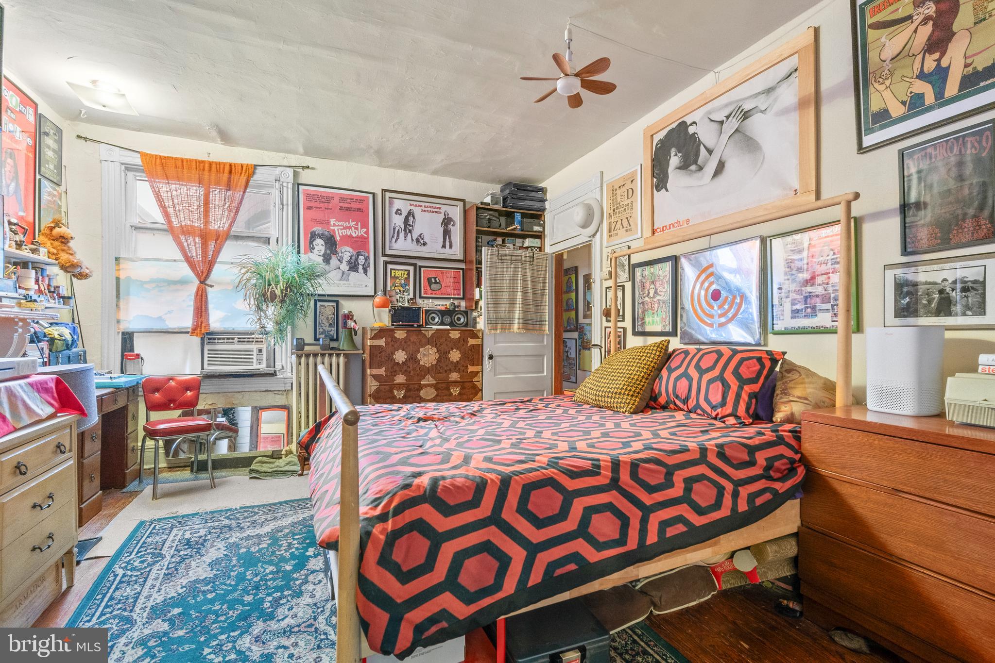 CHARLES VILLAGE - Commercial Sale