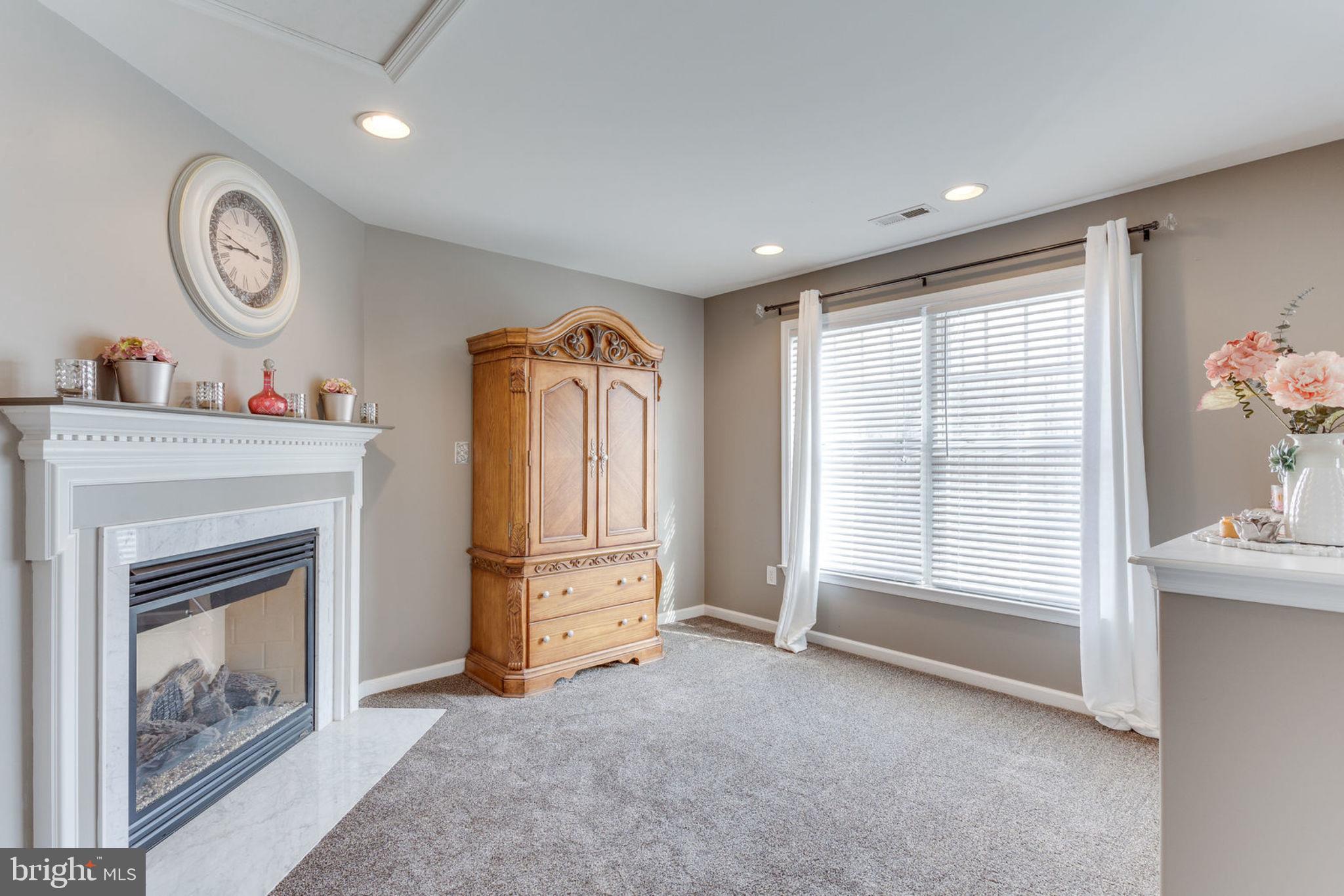 TAVERN GATE - Residential