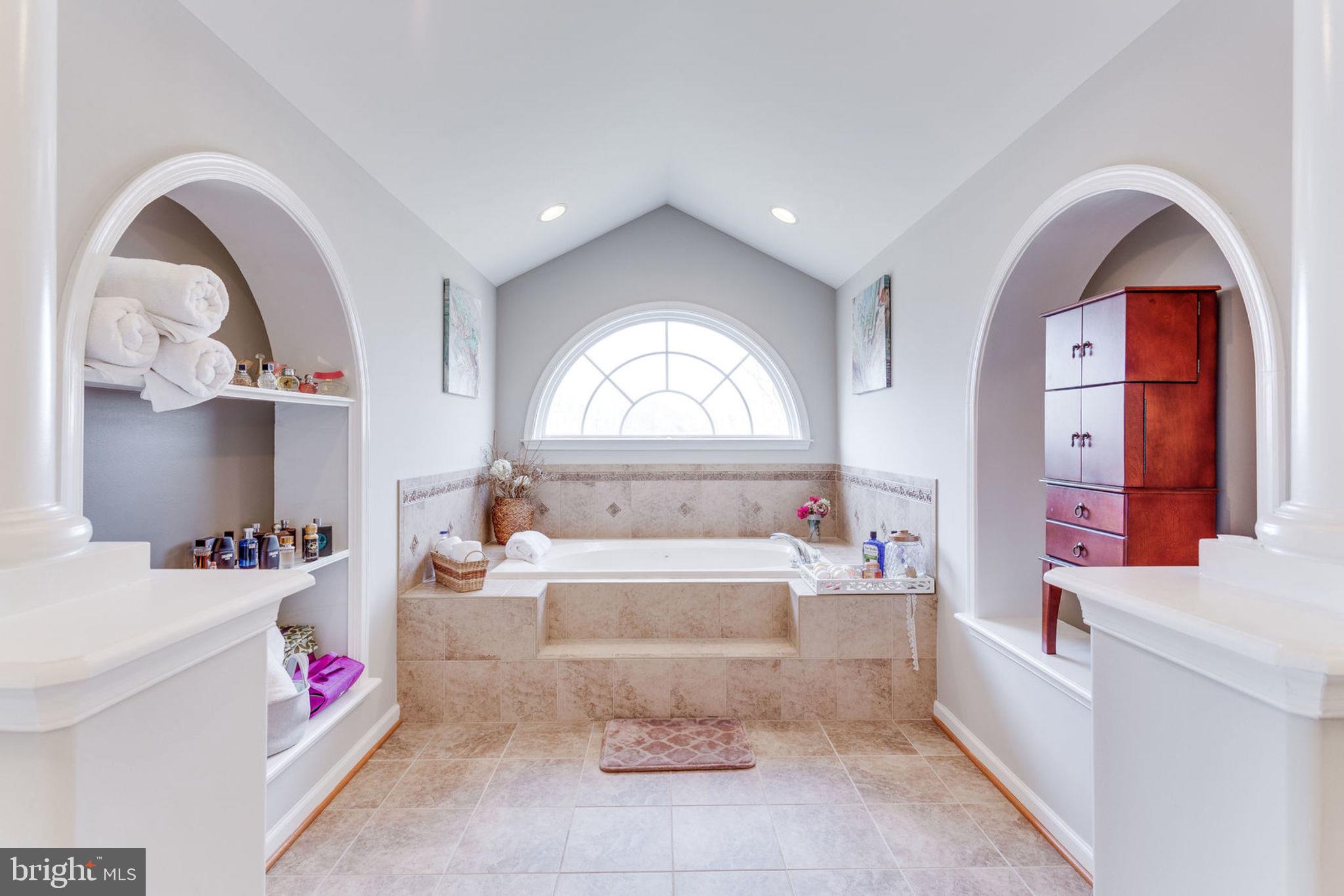 TAVERN GATE - Residential