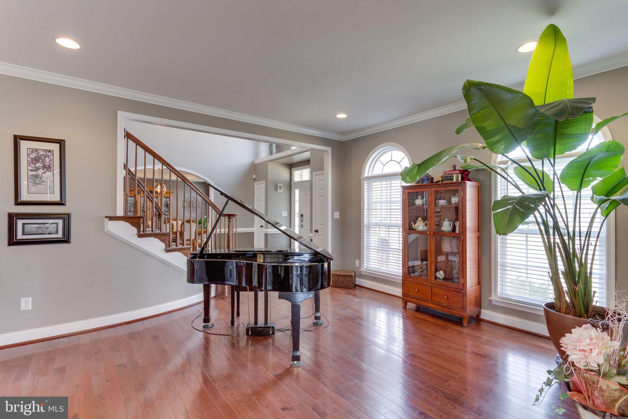 TAVERN GATE - Residential