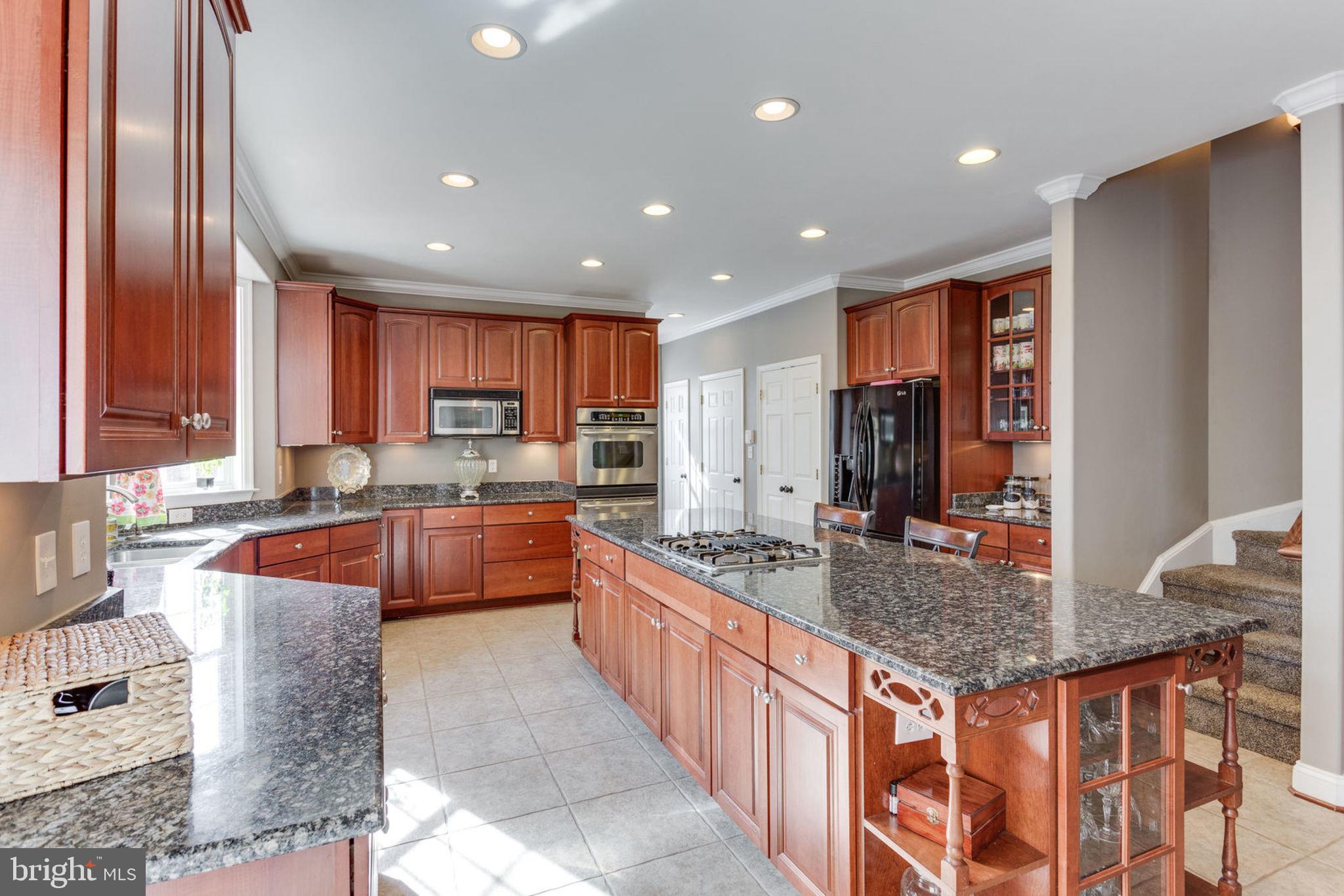 TAVERN GATE - Residential