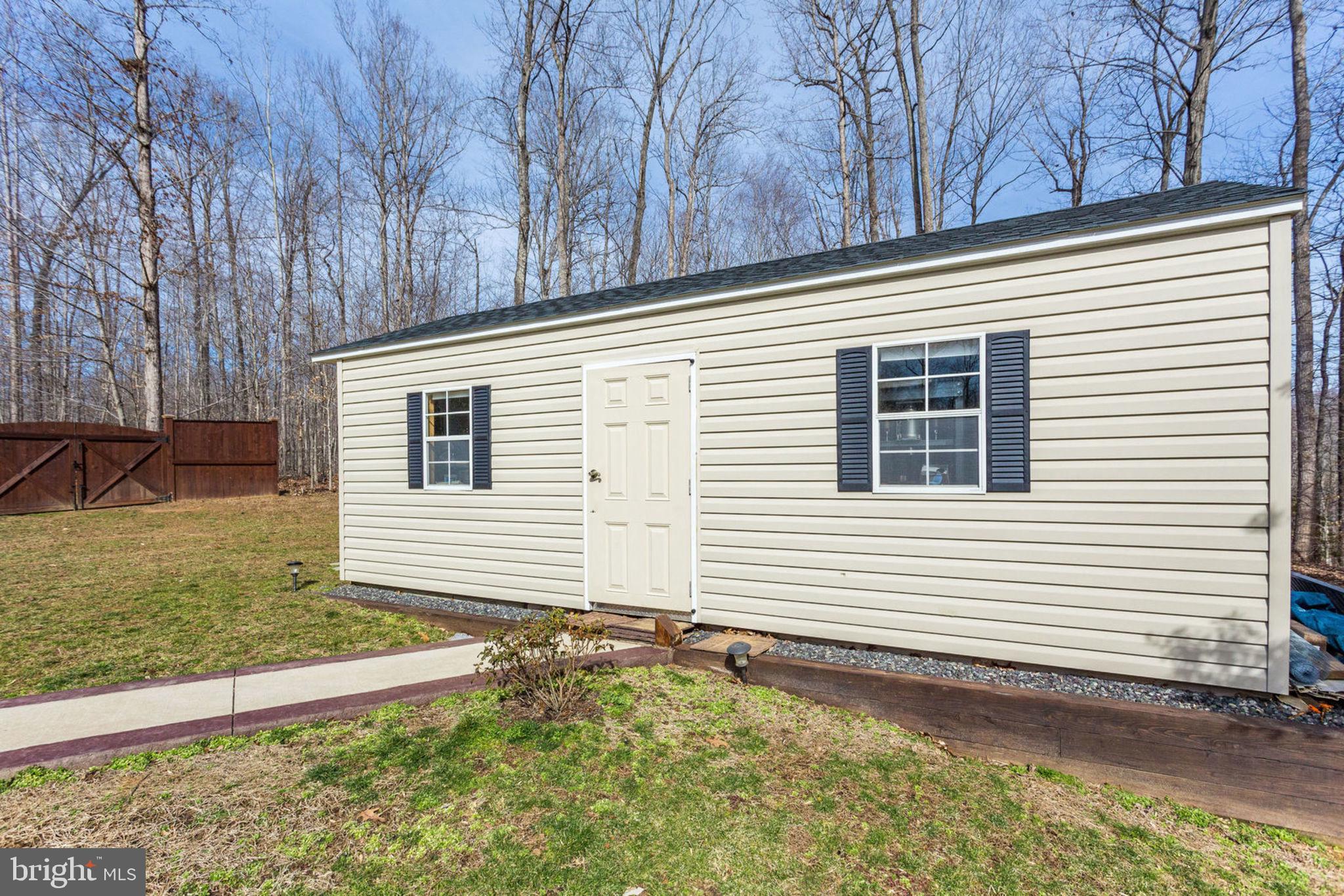 TAVERN GATE - Residential