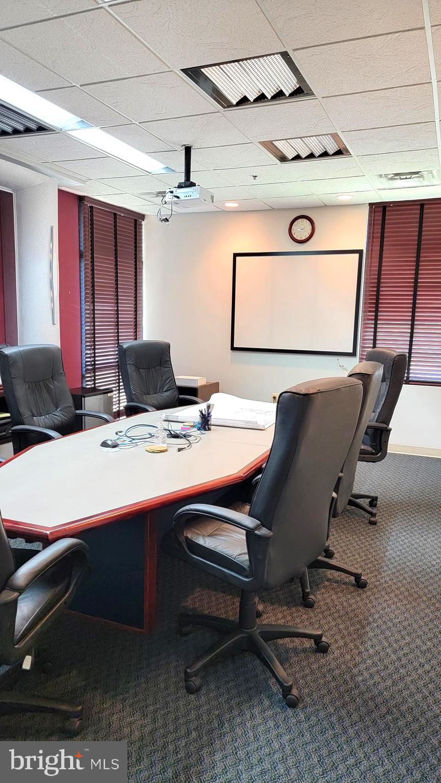 DULLES TRADE CENTER - Commercial Sale