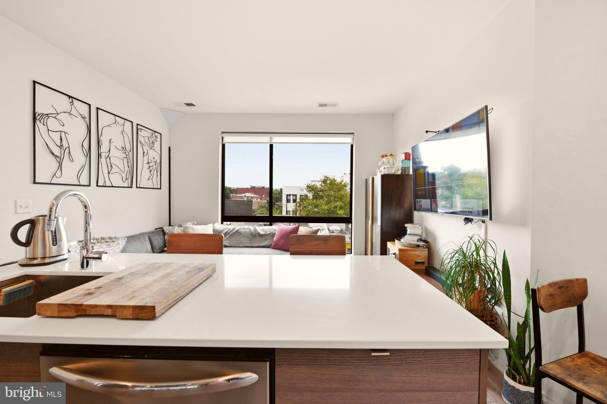 1550 11TH NW 310