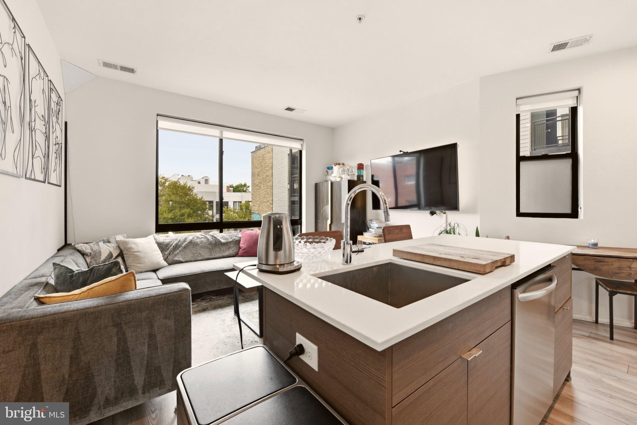 1550 11TH NW 310