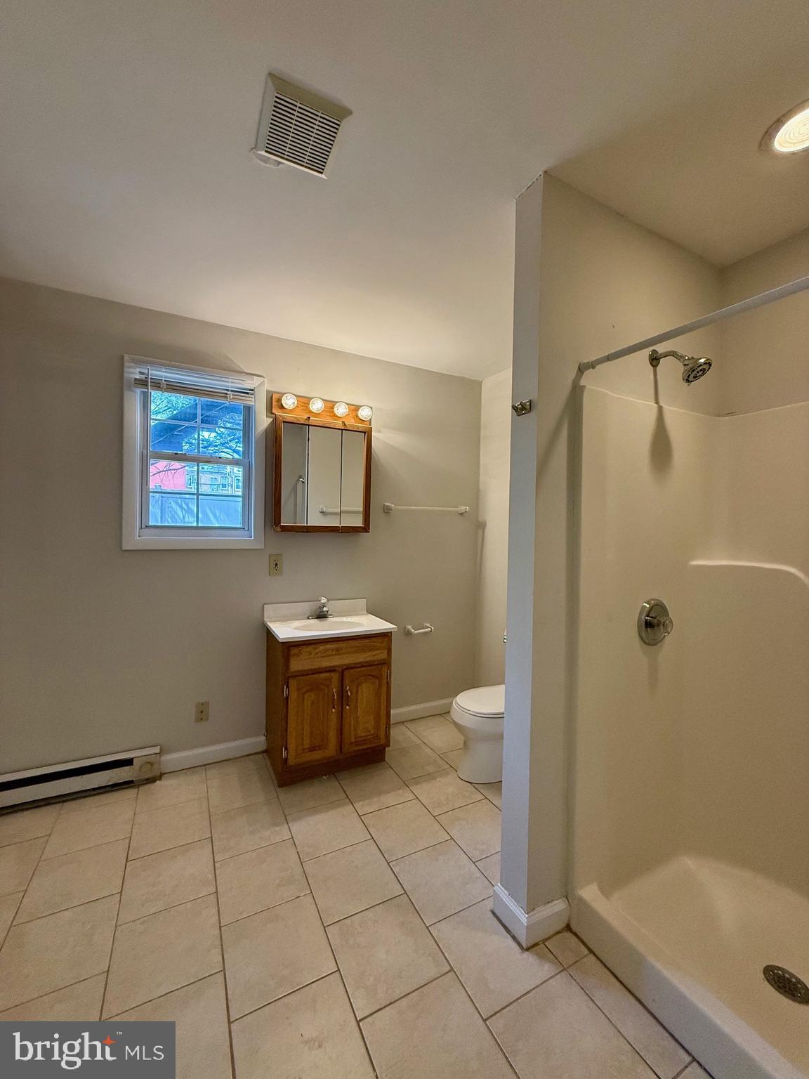 TROLLEY SQUARE - Residential Lease