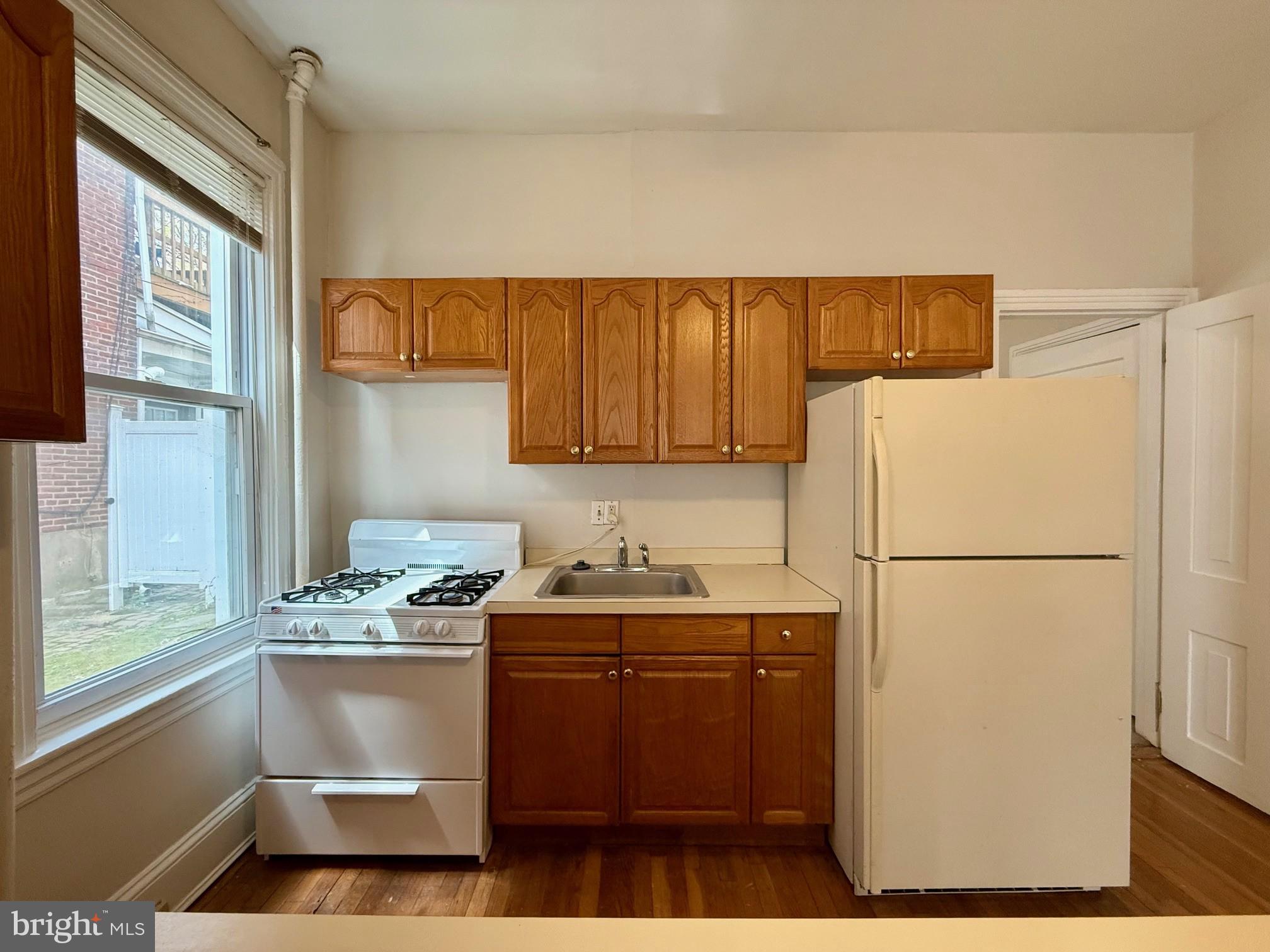 TROLLEY SQUARE - Residential Lease