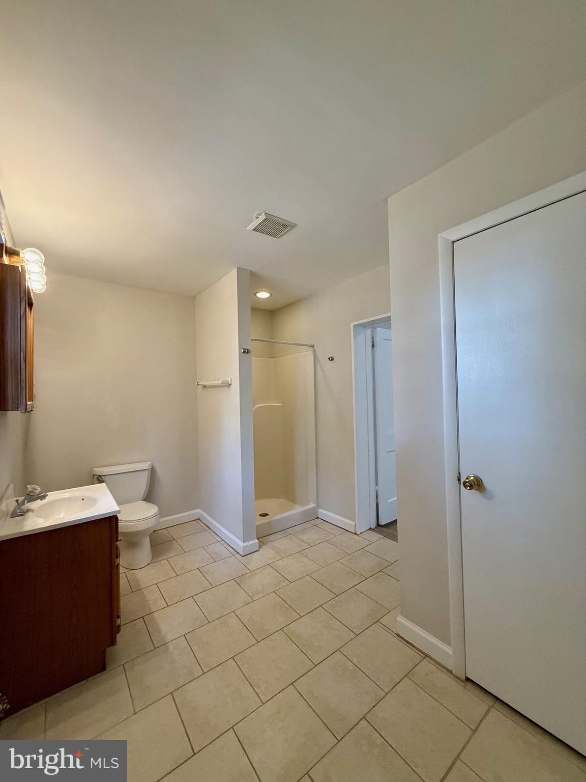 TROLLEY SQUARE - Residential Lease